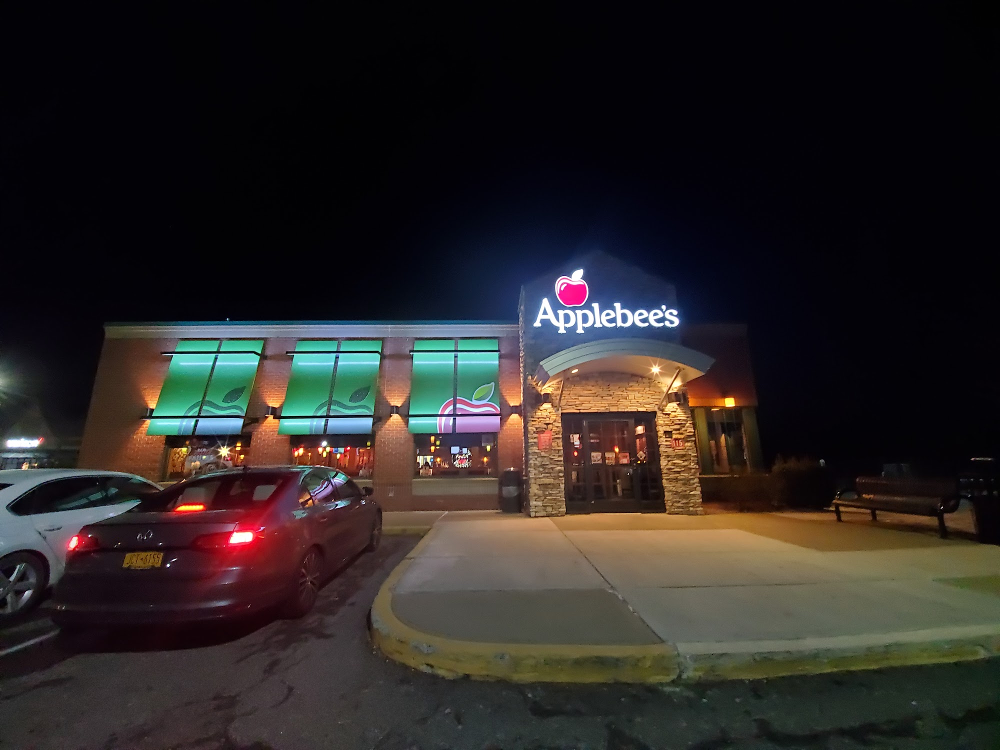 Applebee's Grill + Bar