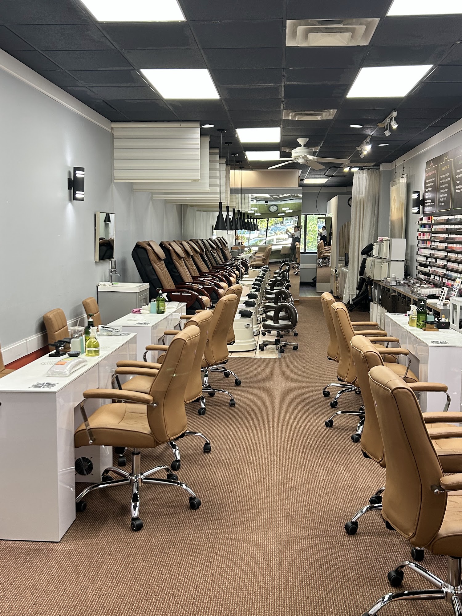Royal Nail & Skin Care 1139 Pleasantville Rd, Briarcliff Manor New York 10510