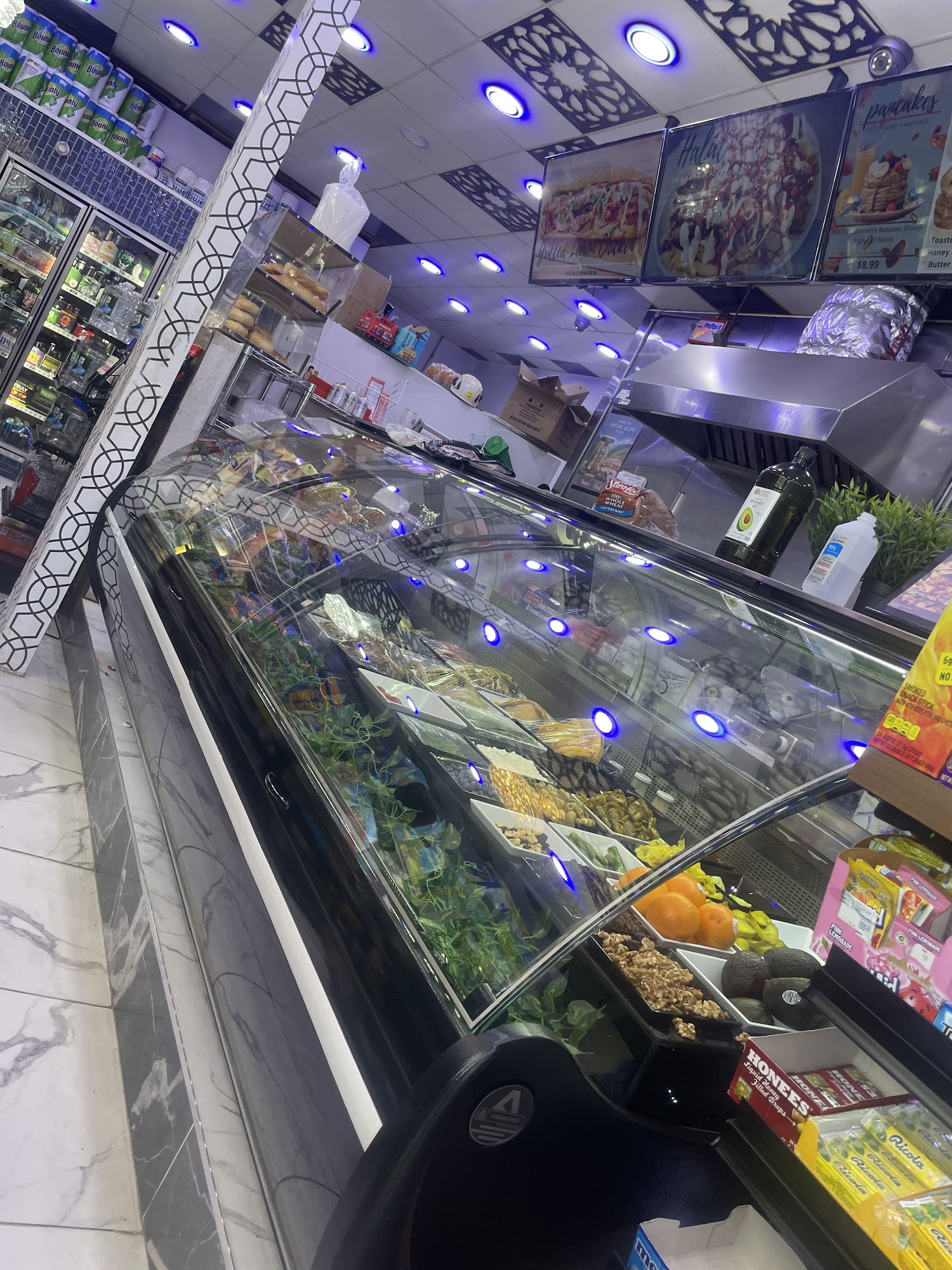 Sakeer Deli and Grocery