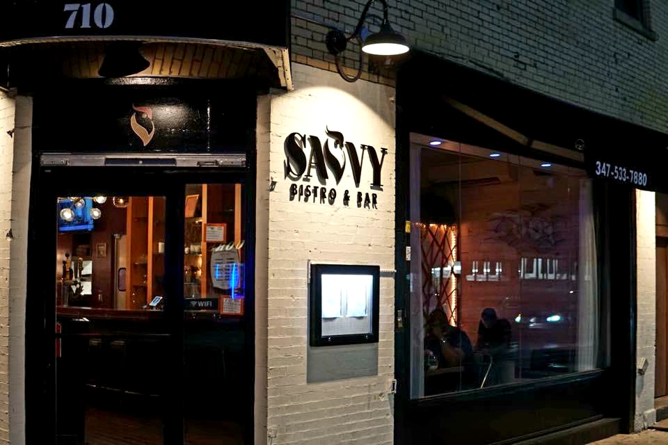 Savvy Bistro and Bar