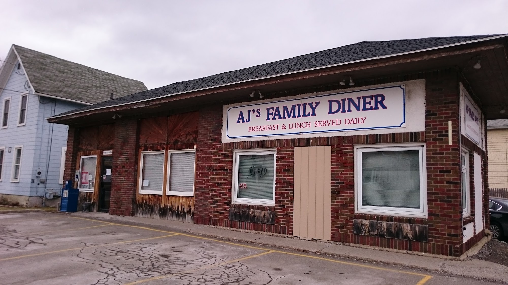 AJ's Family Diner