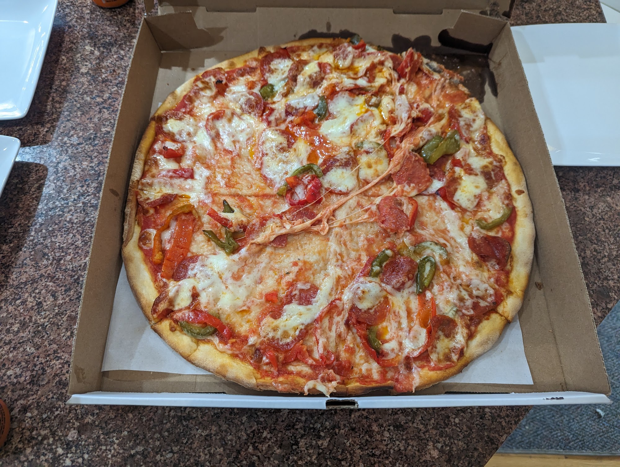 La Familia Pizza & Pasta Of Cross River