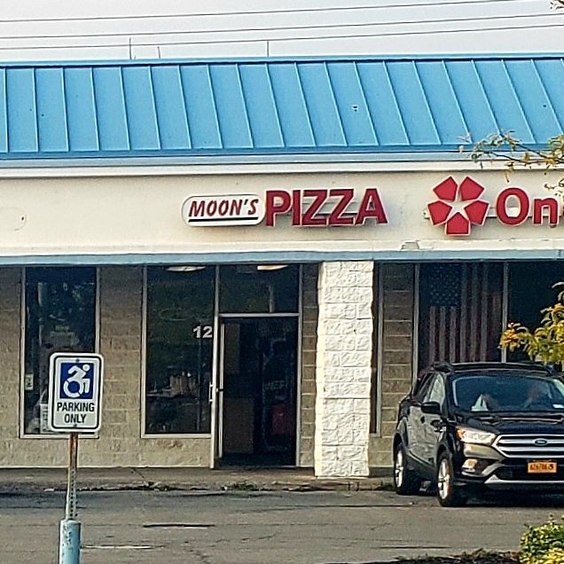 Moons Pizza
