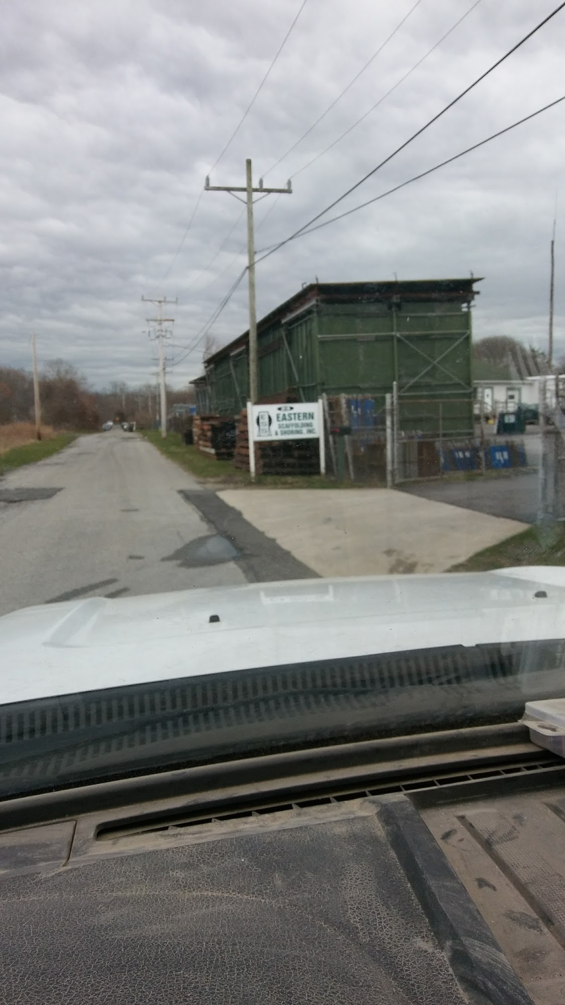 Eastern Scaffolding & Shoring 23 Railroad Ave, East Moriches New York 11940