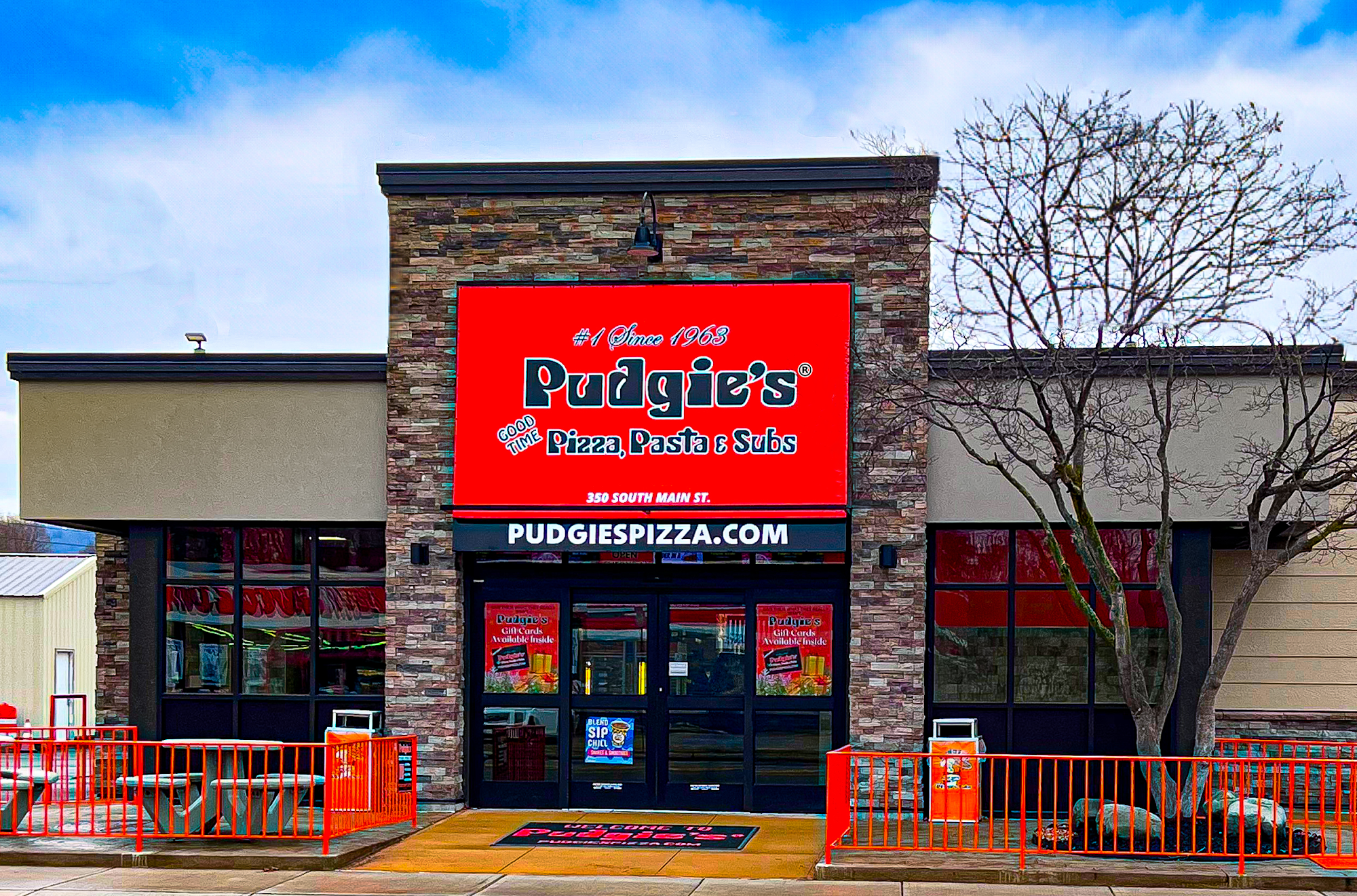 Pudgie's Pizza, Pasta & Subs