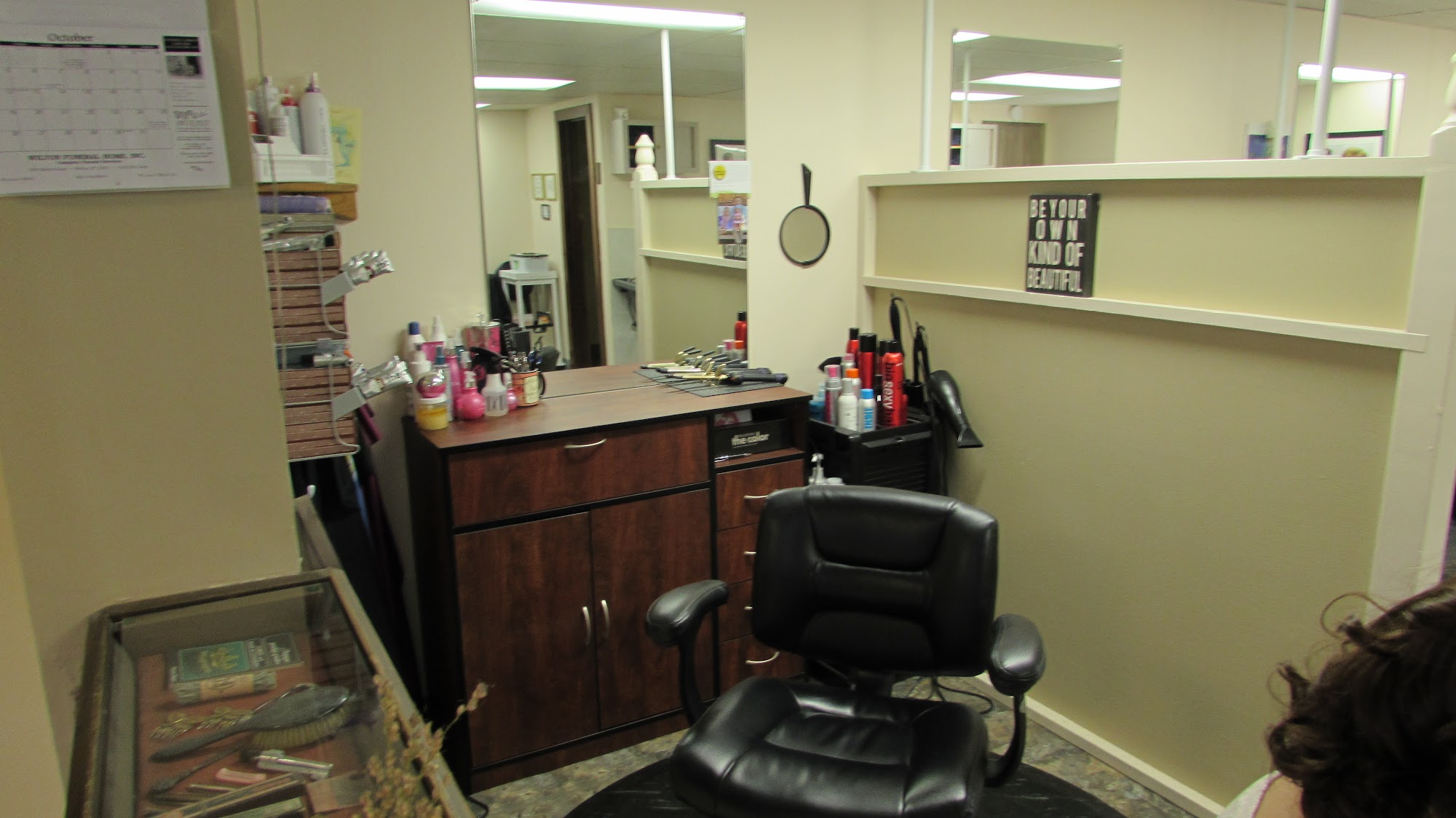 The Final Touch Hair Salon 656 US-9, Gansevoort New York 12831