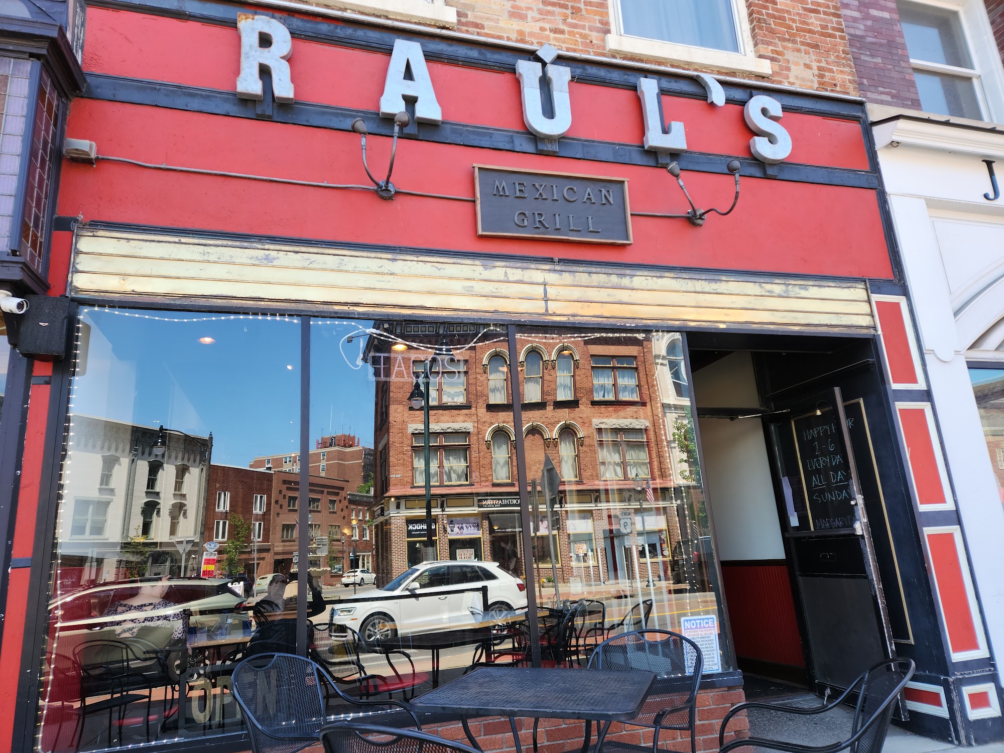 Raul's Mexican Grill