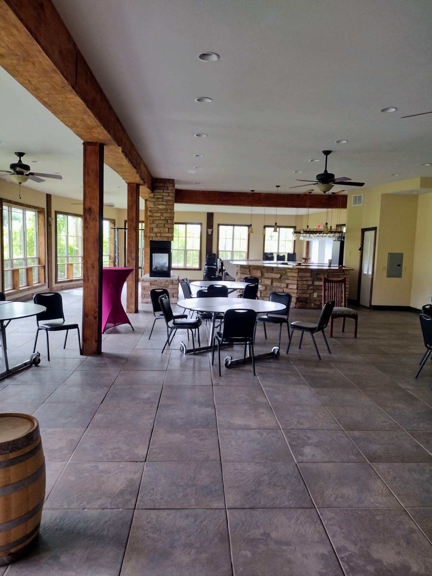 Mayers Lake Ontario Winery & Cidery