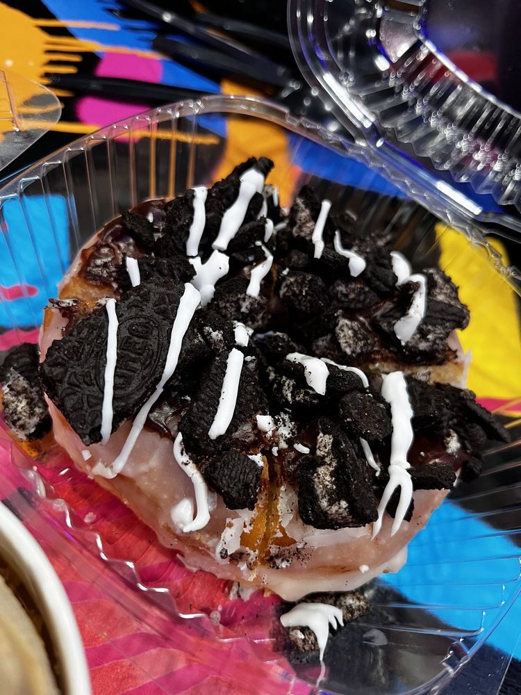 Sundae Donuts Huntington