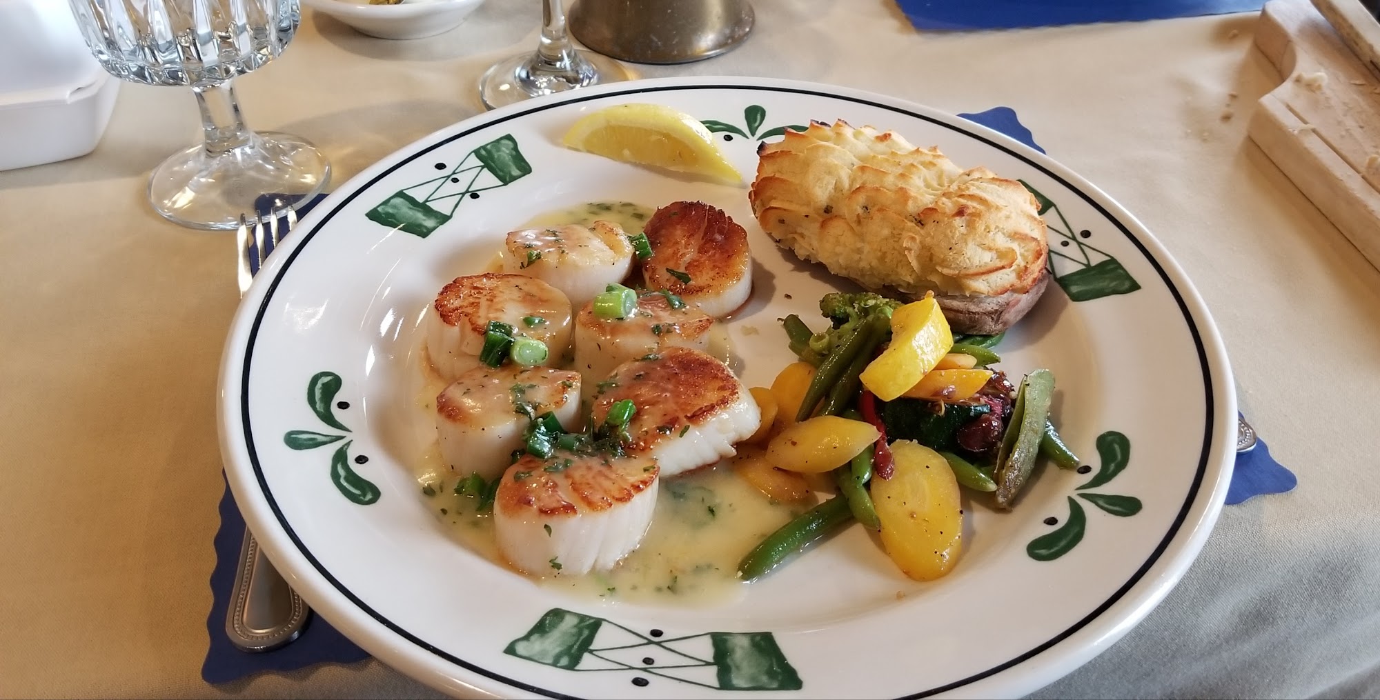 Colony Seafood and Steakhouse