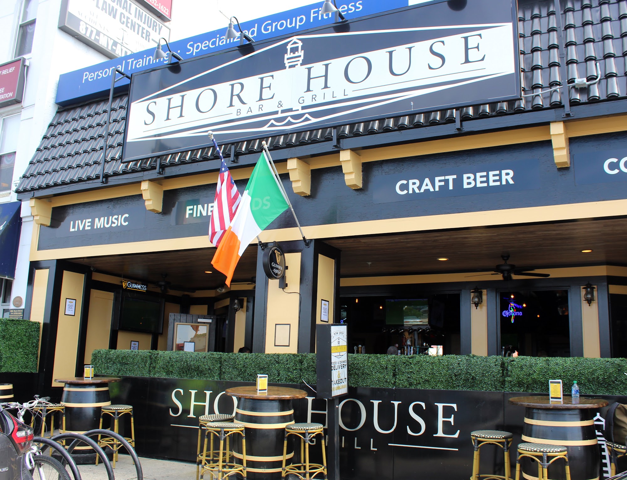 Shore House Bar & Grill