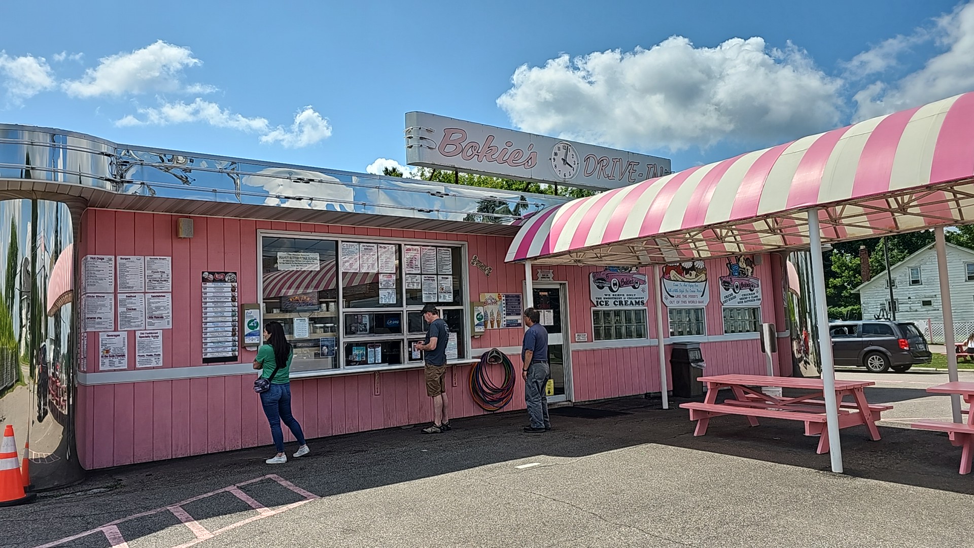 Bokie's Drive In