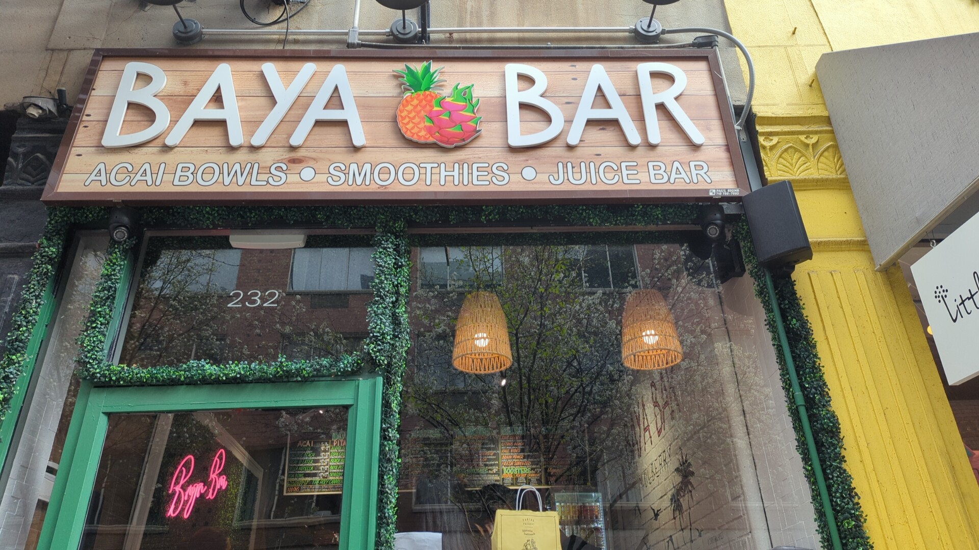 Baya Bar - Acai & Smoothie Shop