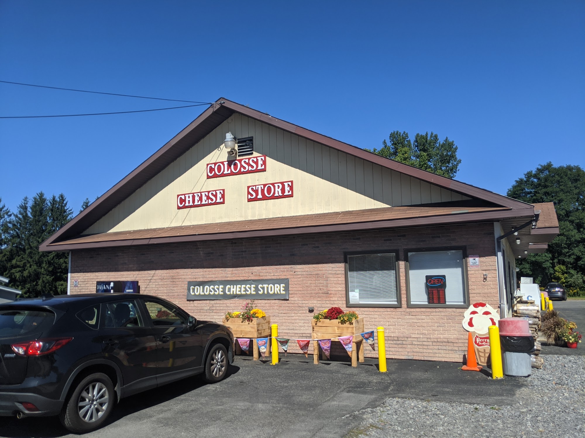 Colosse Cheese Store