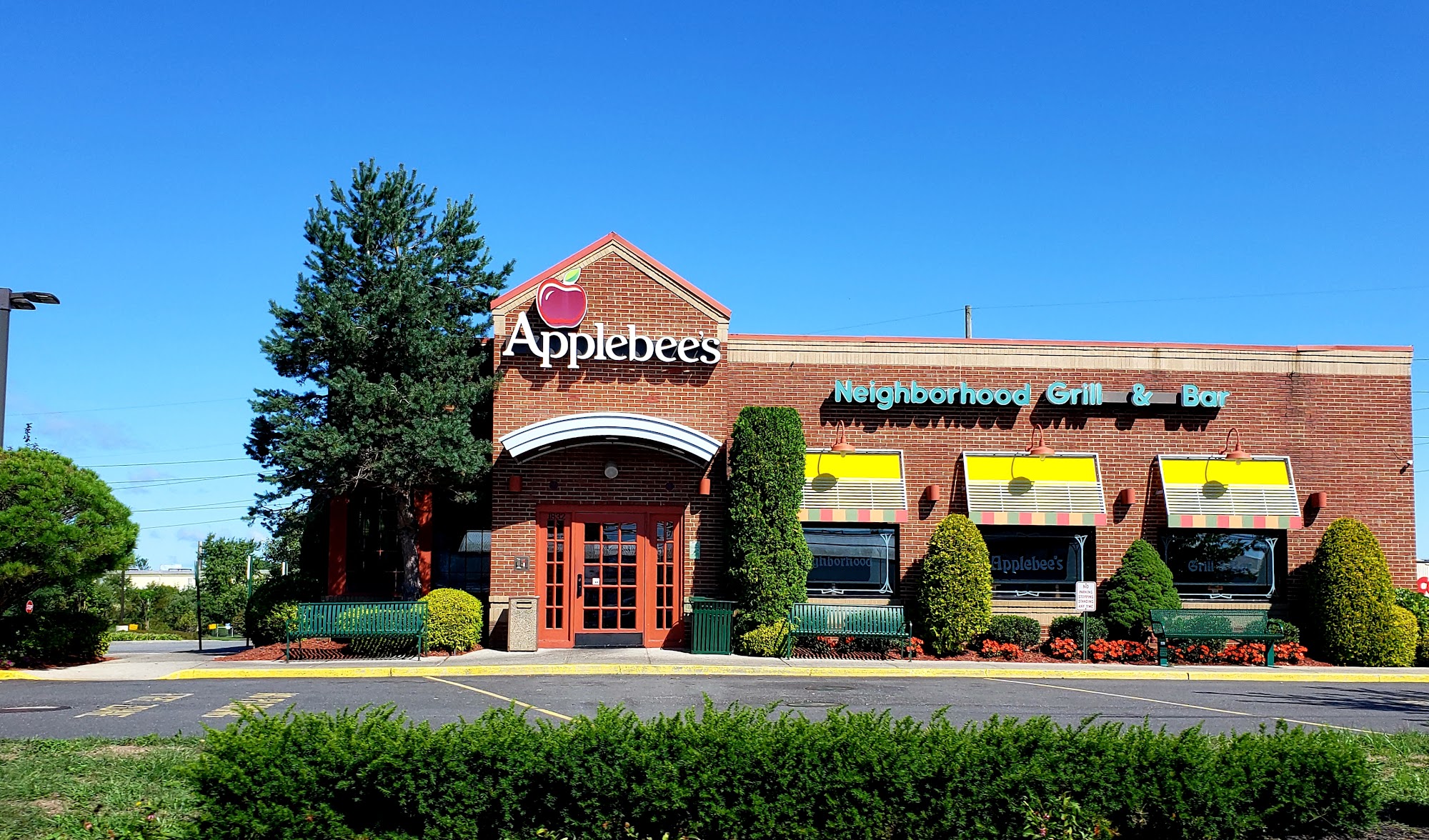 Applebee's Grill + Bar