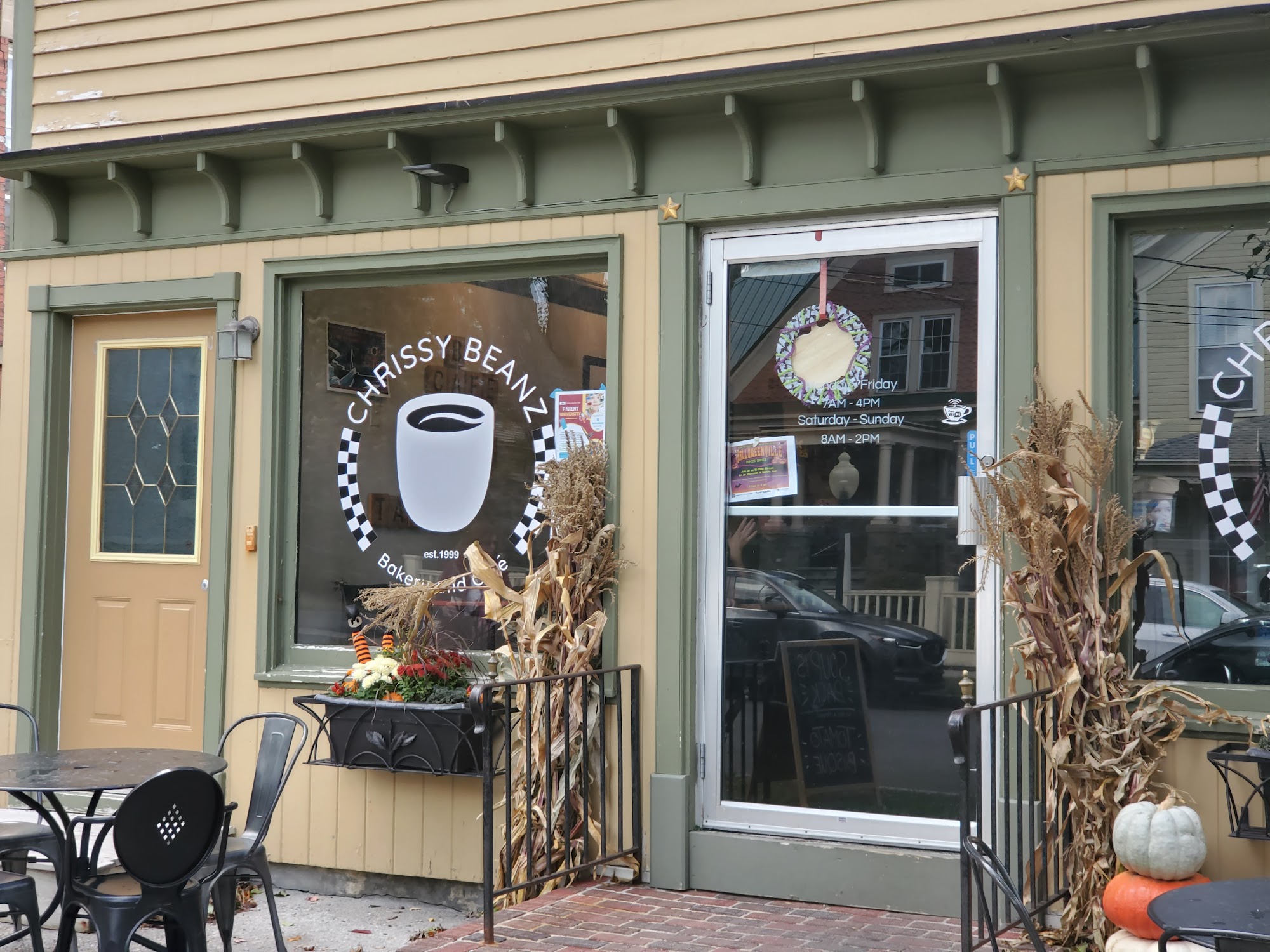 Chrissy Beanz Bakery & Café - Sackets Harbor