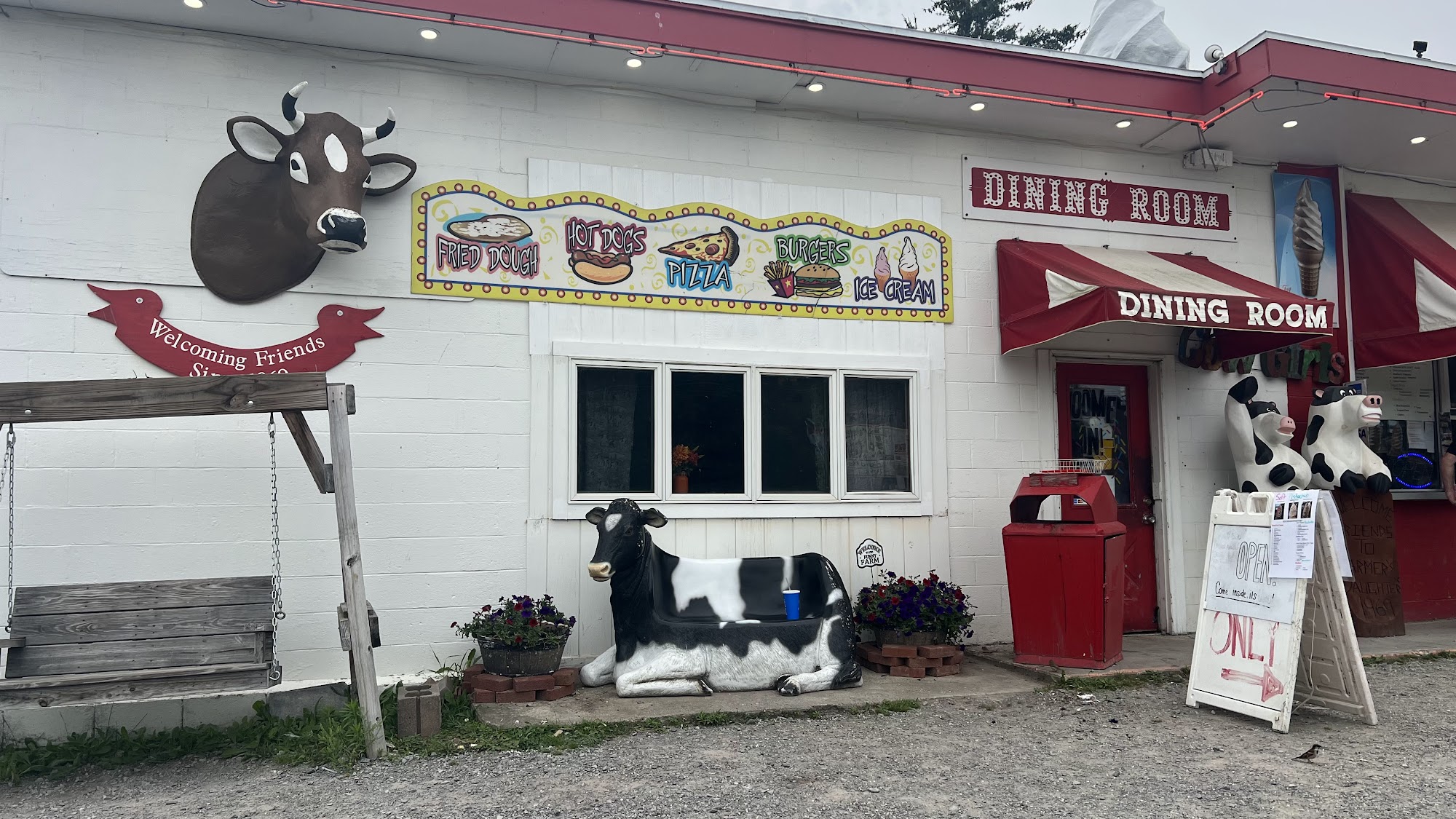 Farmer’s Daughters’ Drive In