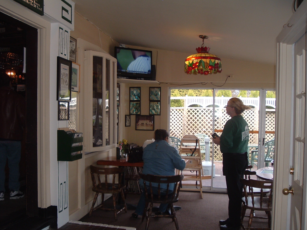 Fellingham's Restaurant Sports Bar