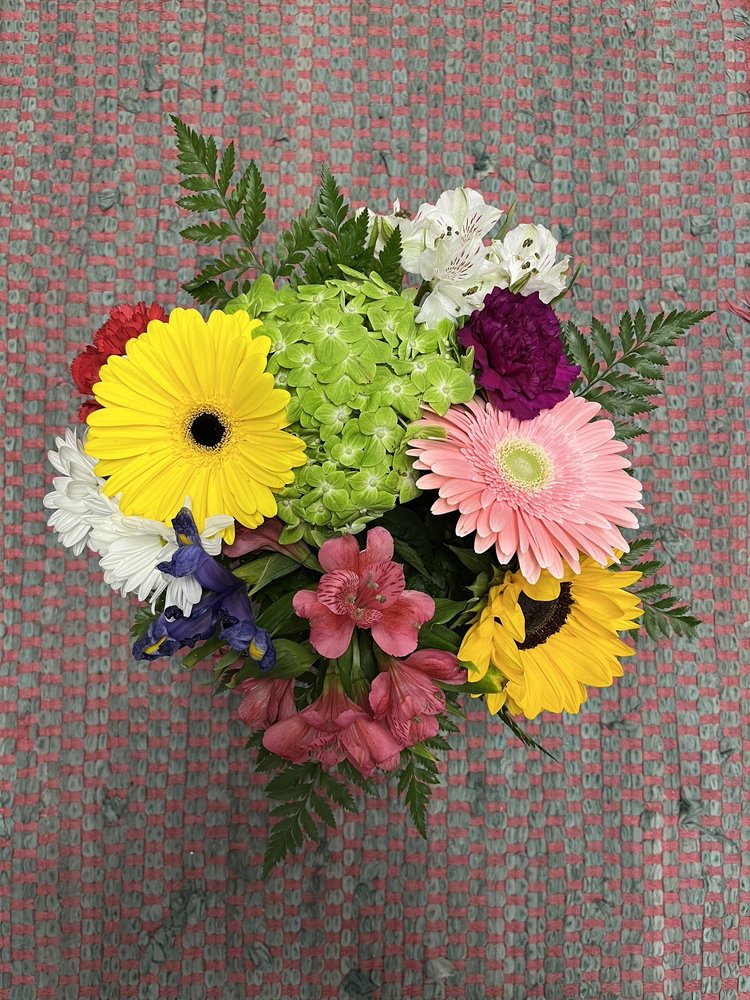 Fortes Wading River Florist, Ltd. Square, 6278 NY-25A #6, Wading River New York 11792