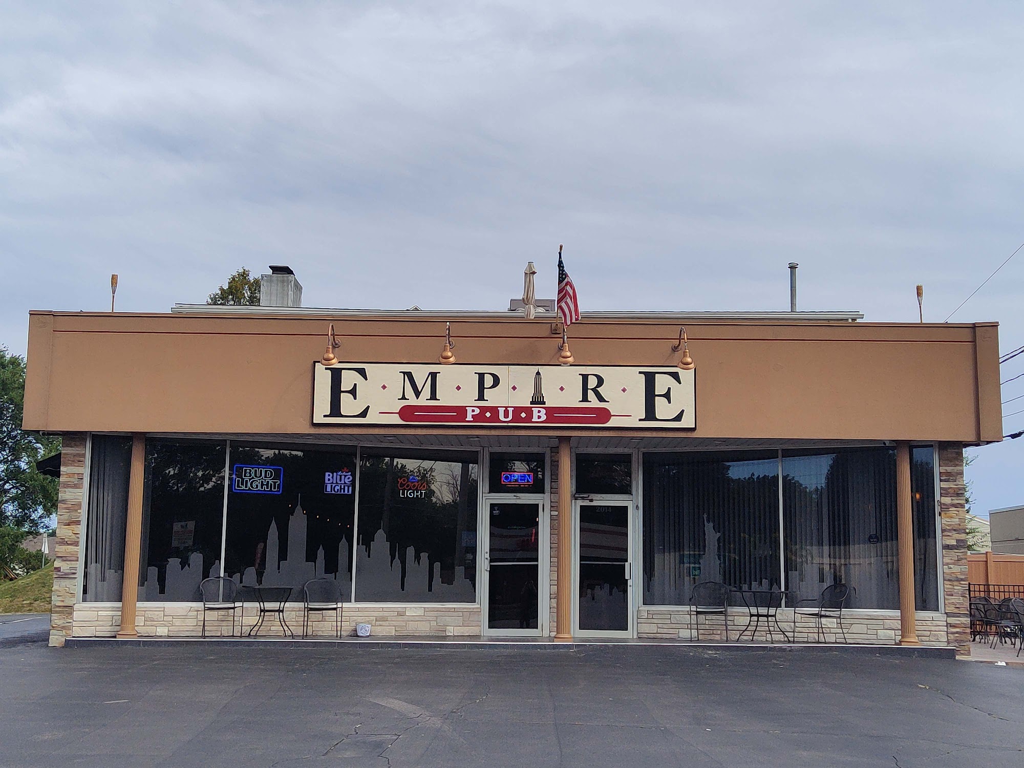 Empire Pub