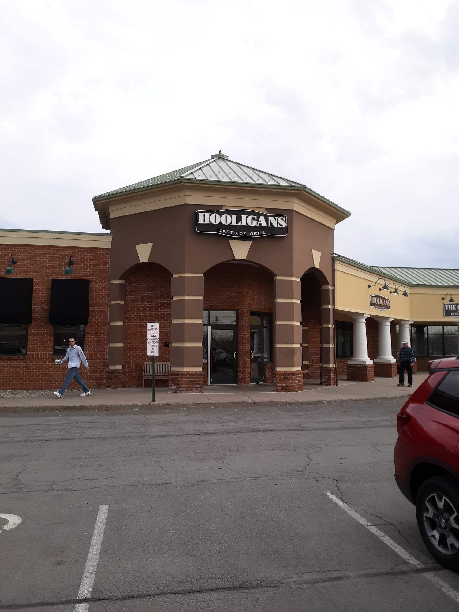 Hooligans Eastside Grill