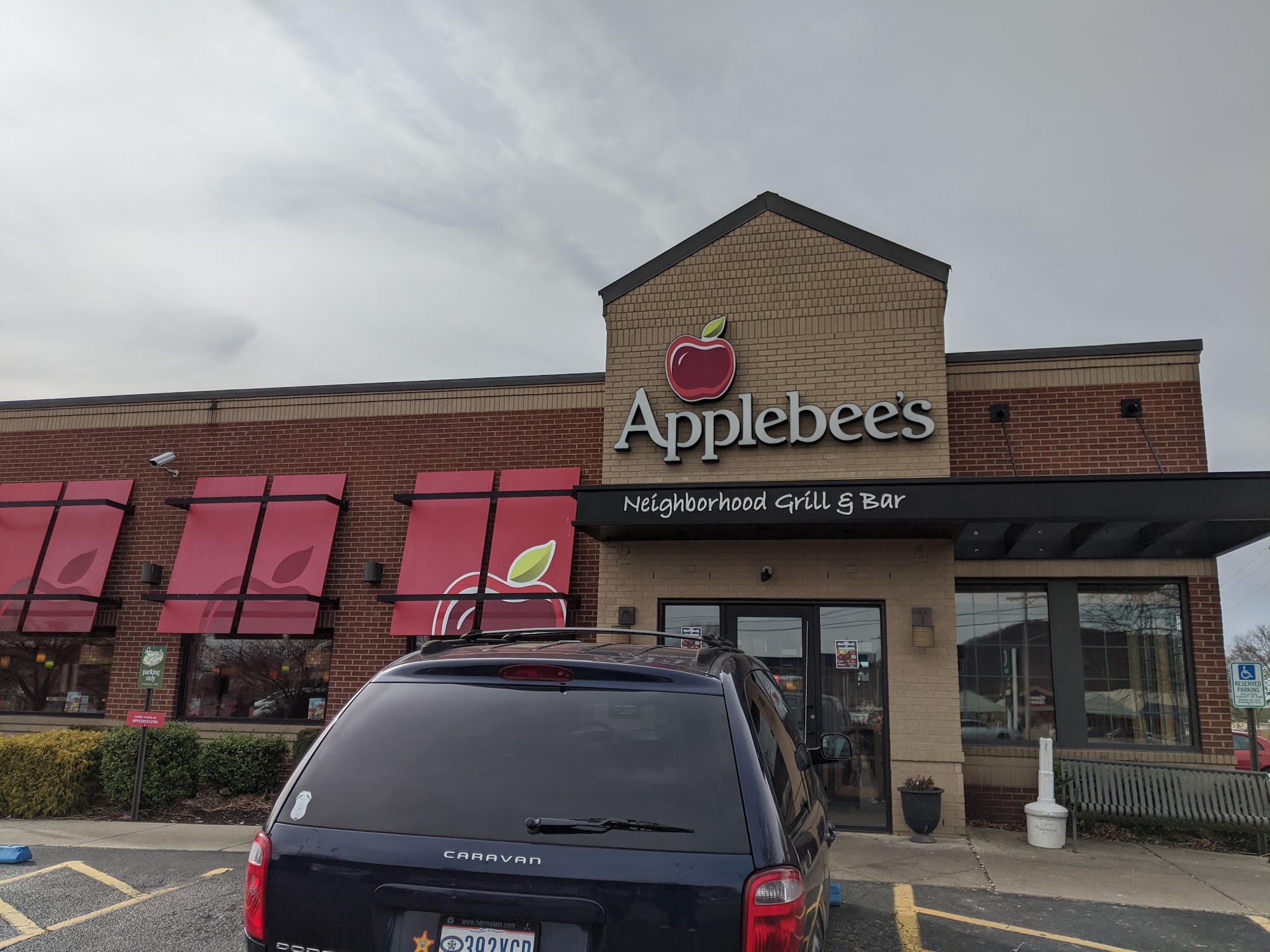 Applebee's Grill + Bar