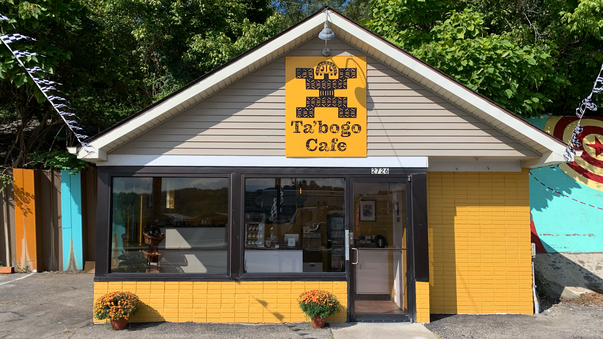 Ta’bogo Cafe/ Cincinnati Cars and Coffee