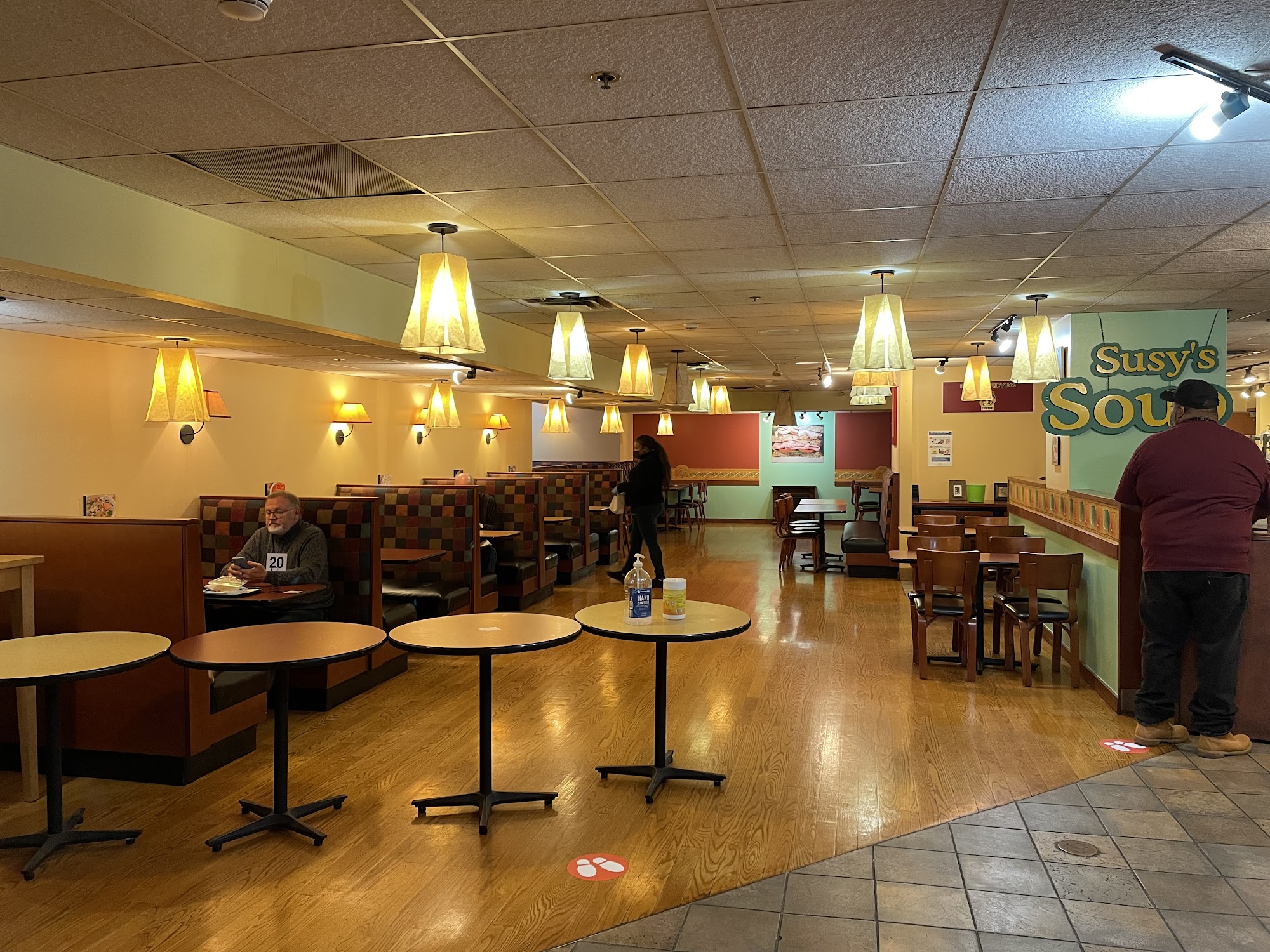 Susy's Soup and Deli (Tower City)