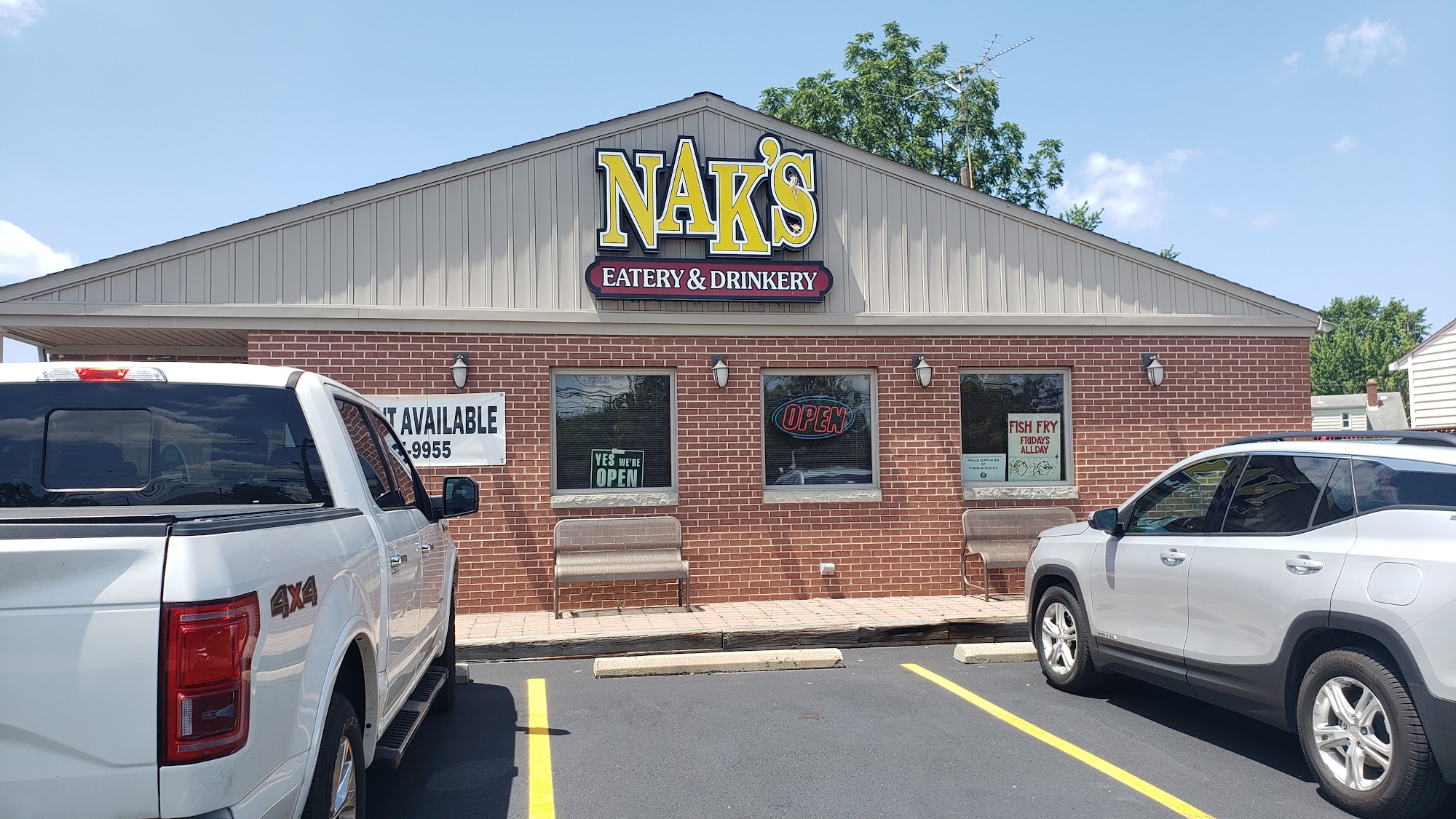 Nak's Eatery & Drinkery