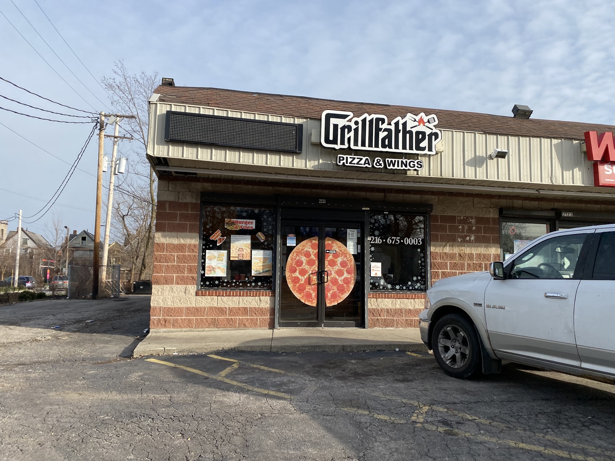 The GrillFather Pizza & Wings