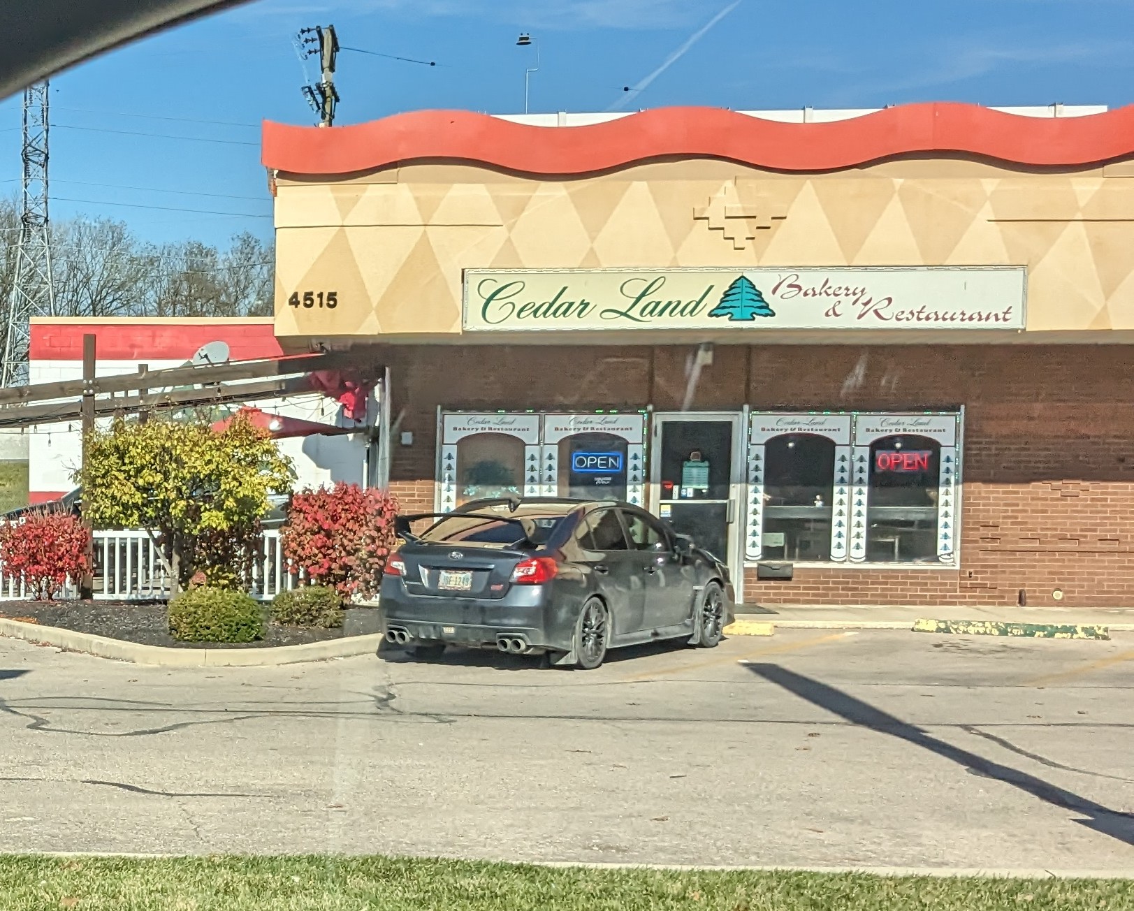 Cedarland Bakery & Restaurant