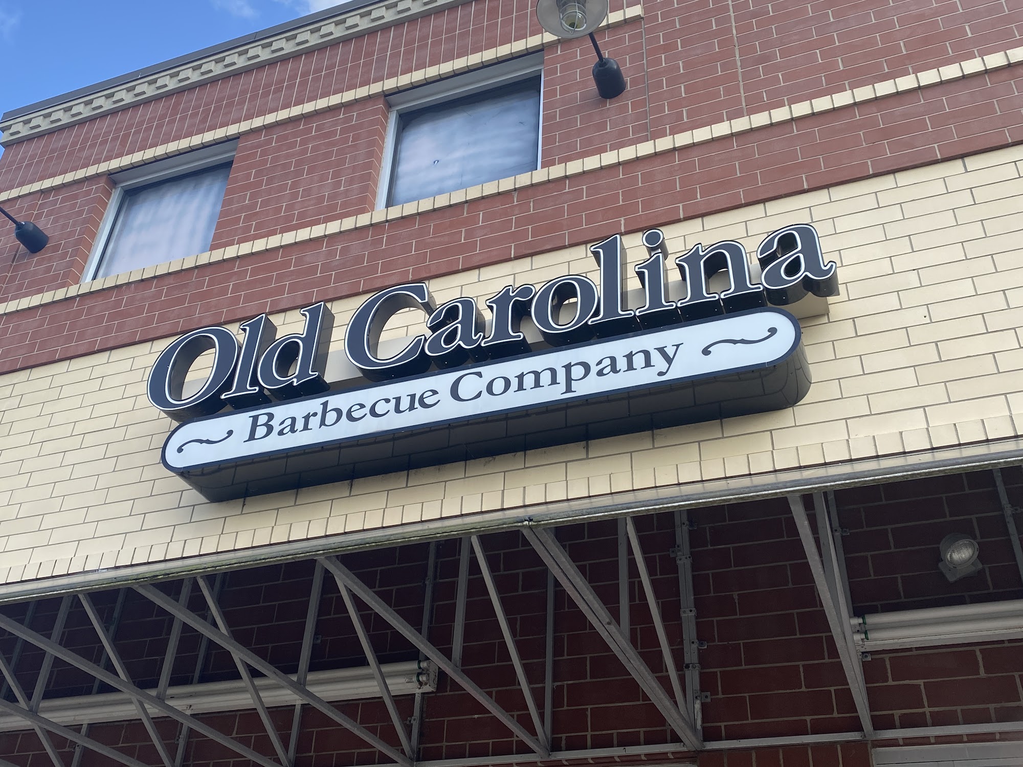 Old Carolina Barbecue Company - Akron