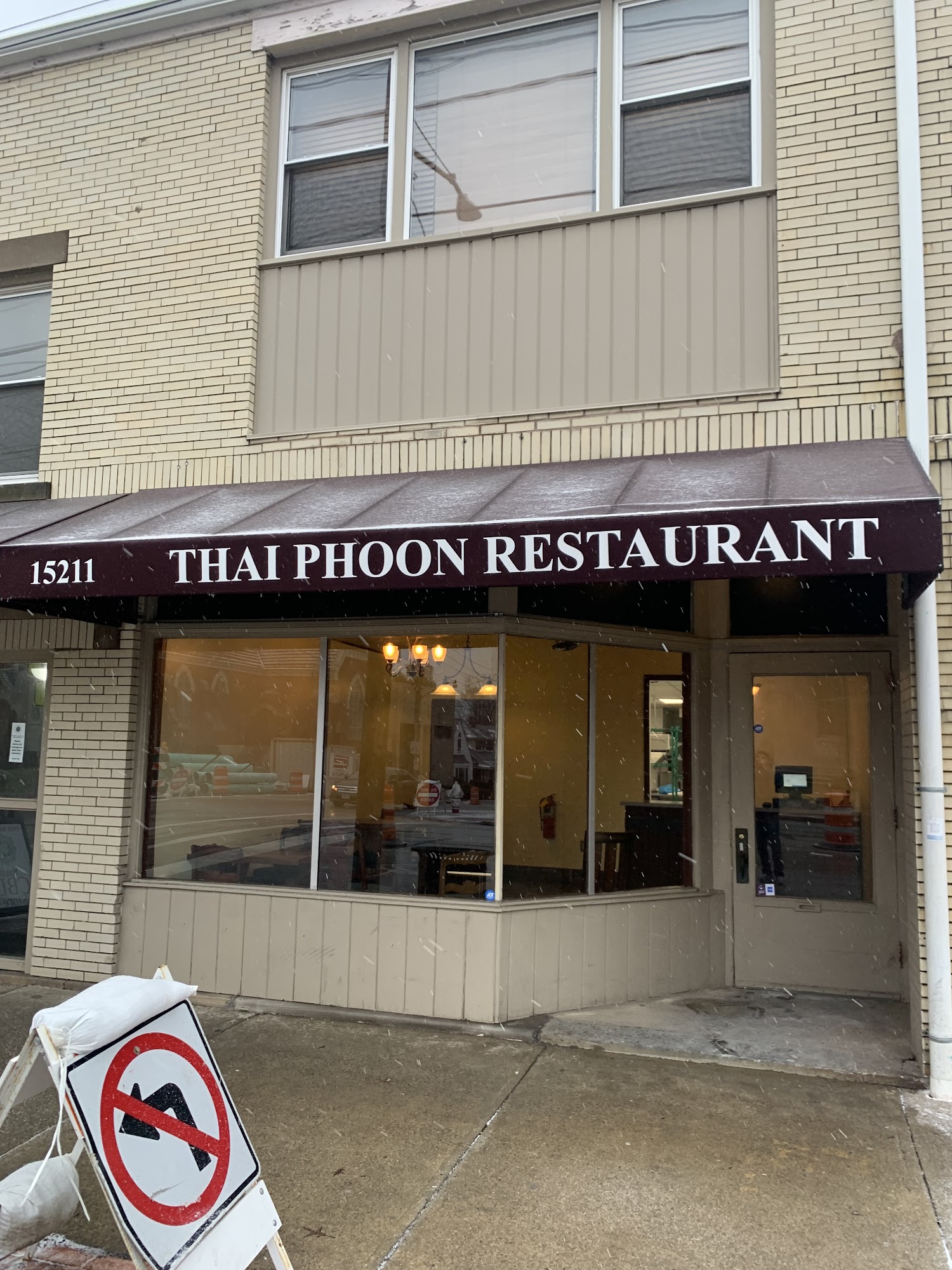 Thai Phoon Restaraunt