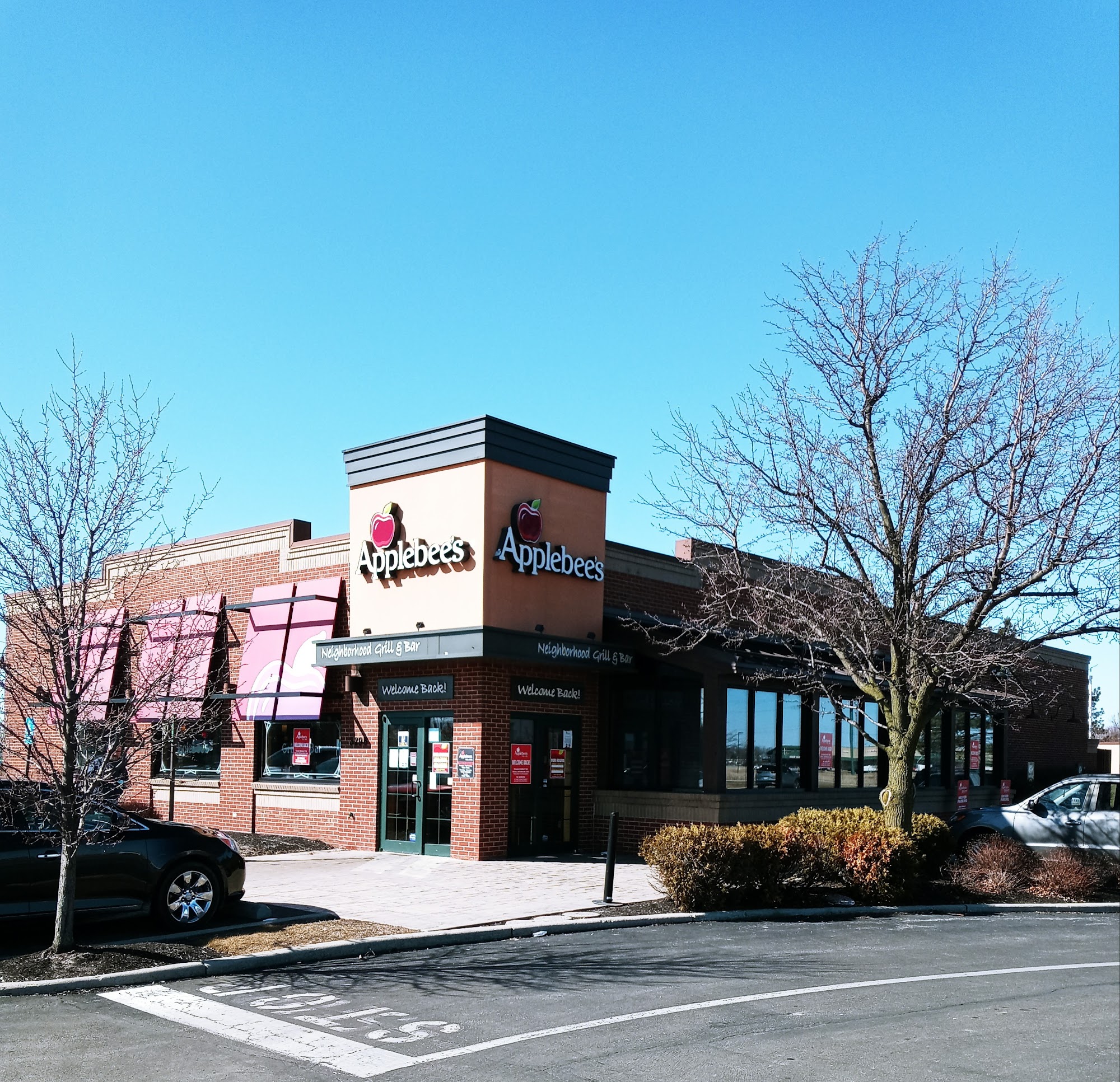 Applebee's Grill + Bar