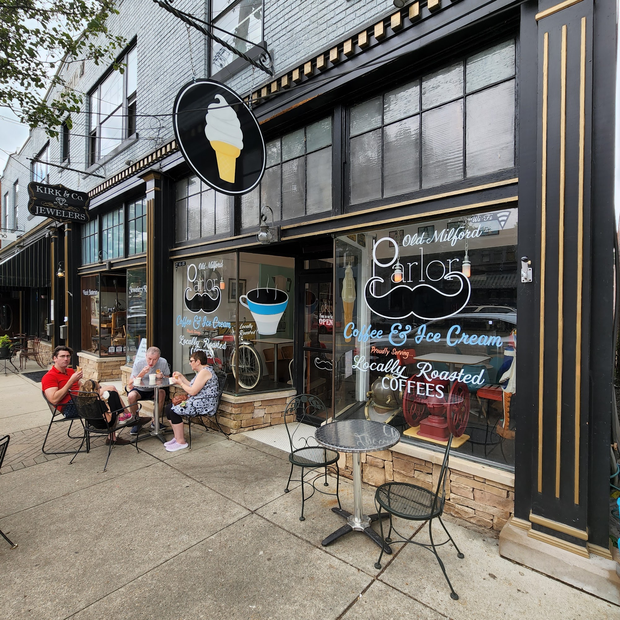 Old Milford Parlor: Ice Cream & Cookie Dough