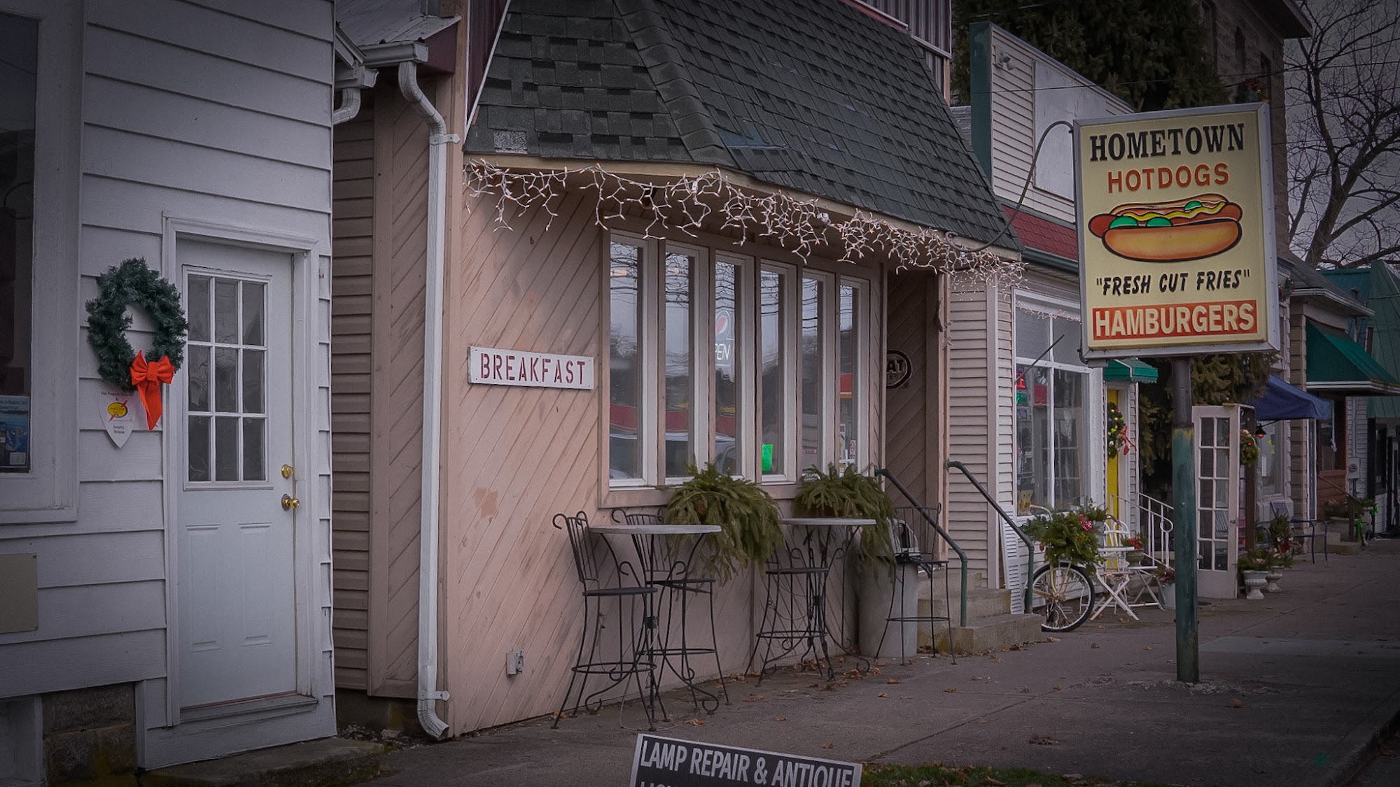 Where To Eat The Best Hot Dogs Near Millersport OH 2024 Restaurantji where-to-eat-the-best-hot-dogs-near-millersport-oh-2024-restaurantji