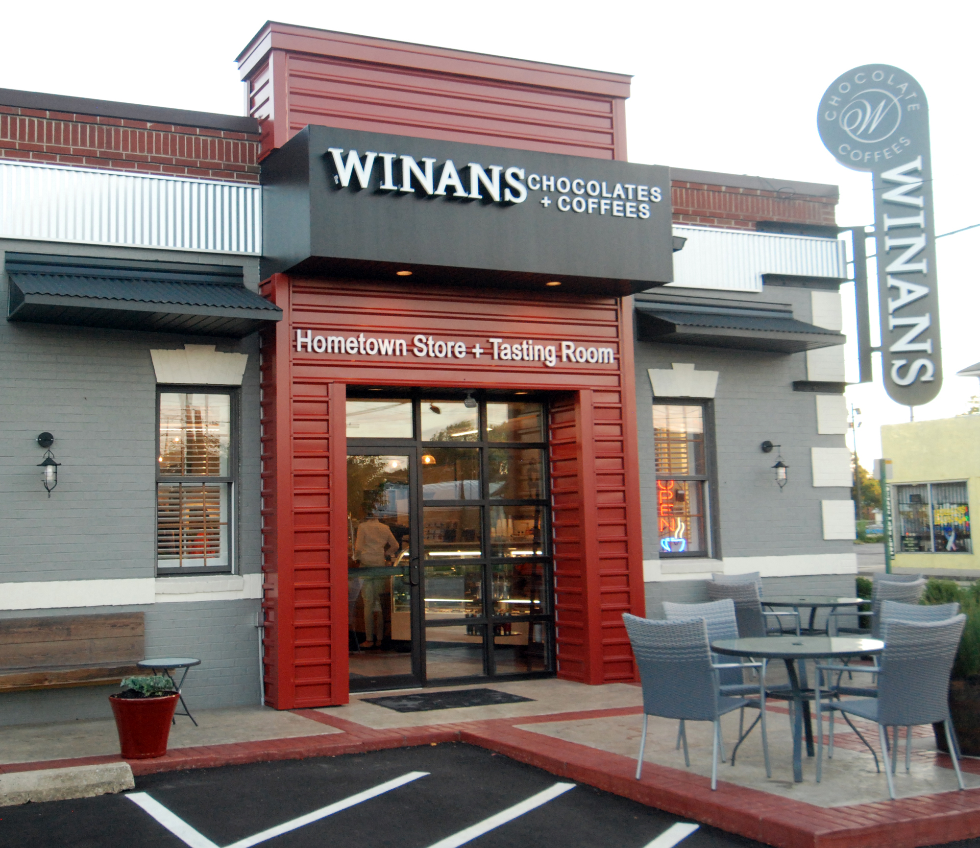 Winans Coffee & Chocolate