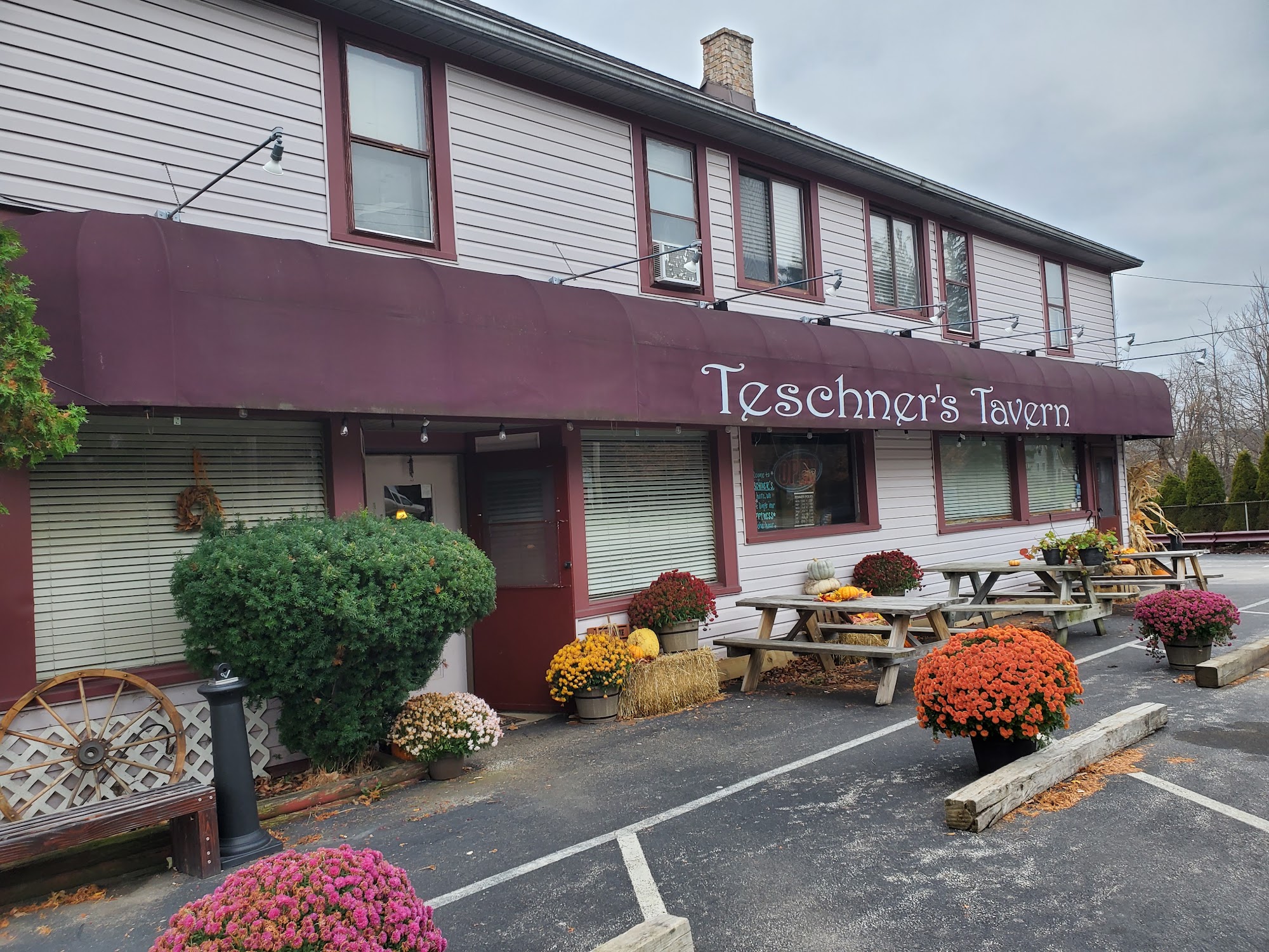 Teschner's Tavern