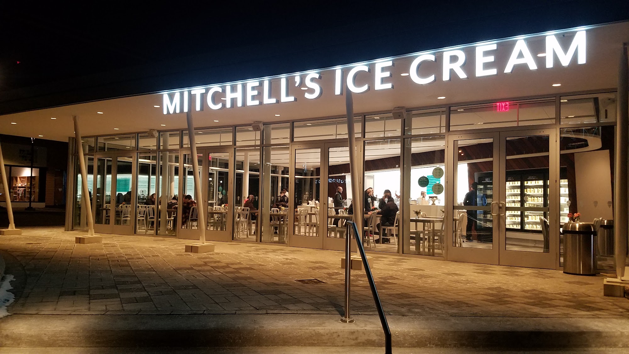 Mitchell's Ice Cream (Van Aken District)