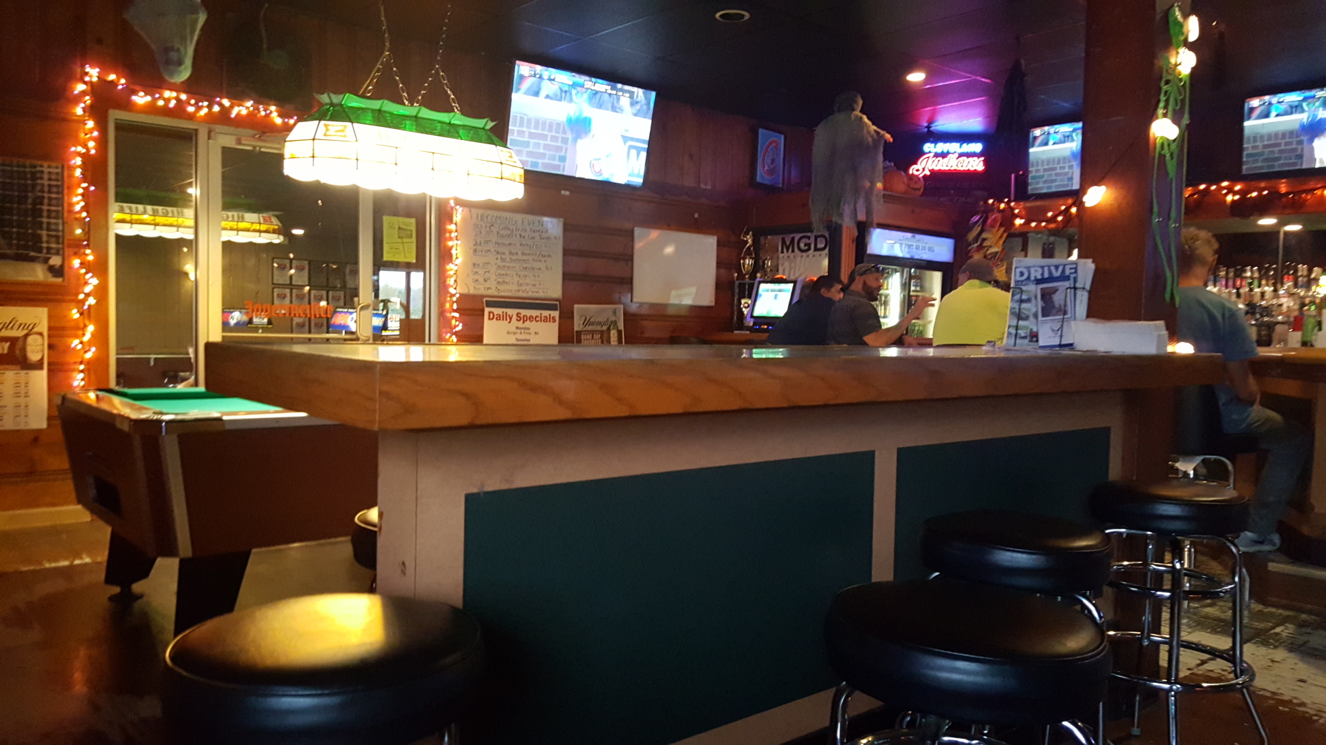 Time Out Sports Bar & Grill