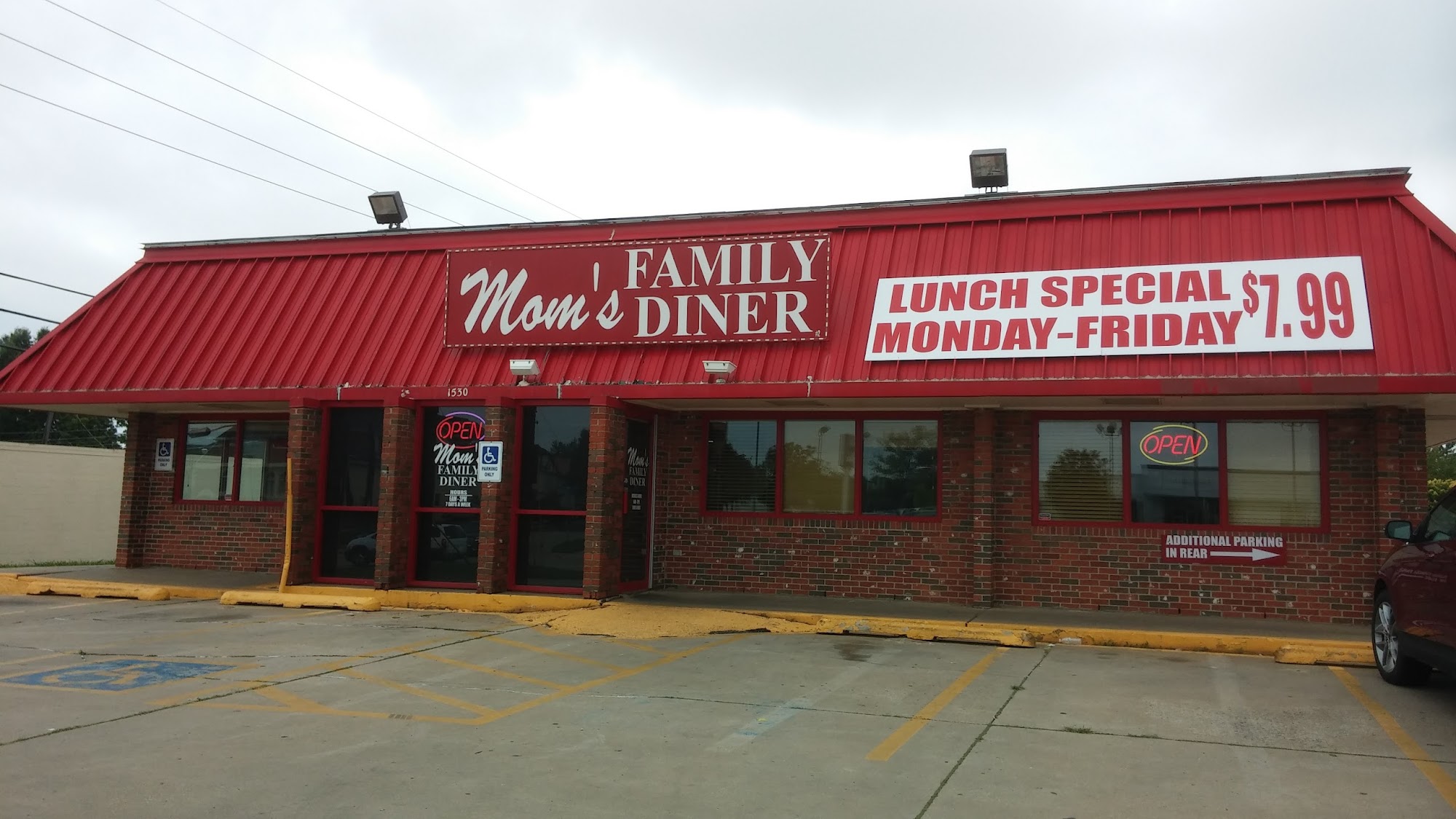 Mom's Family Diner #2