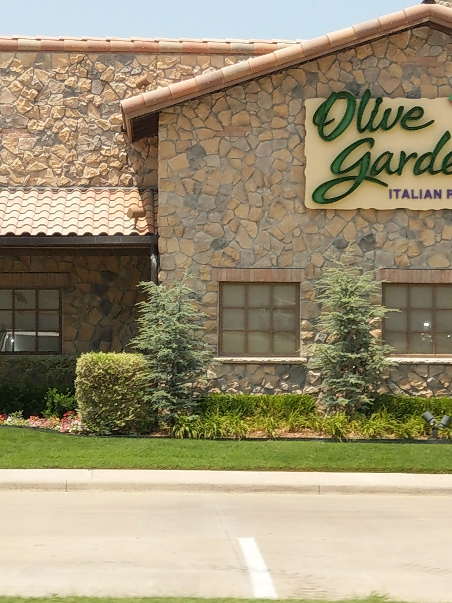 Olive Garden Italian Restaurant 9072 N 121st E, Owasso, OK 74055