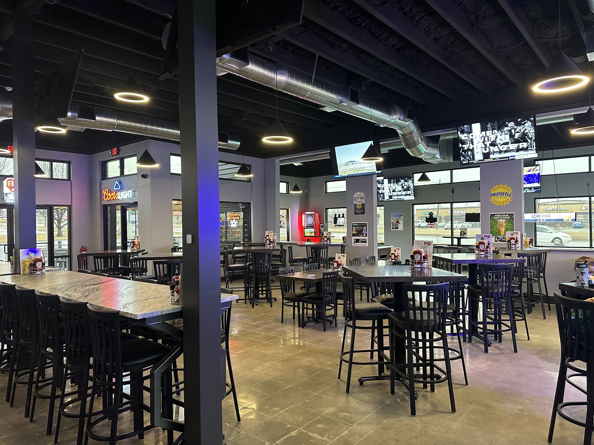 Roosters Sports Bar & Grill - Owasso