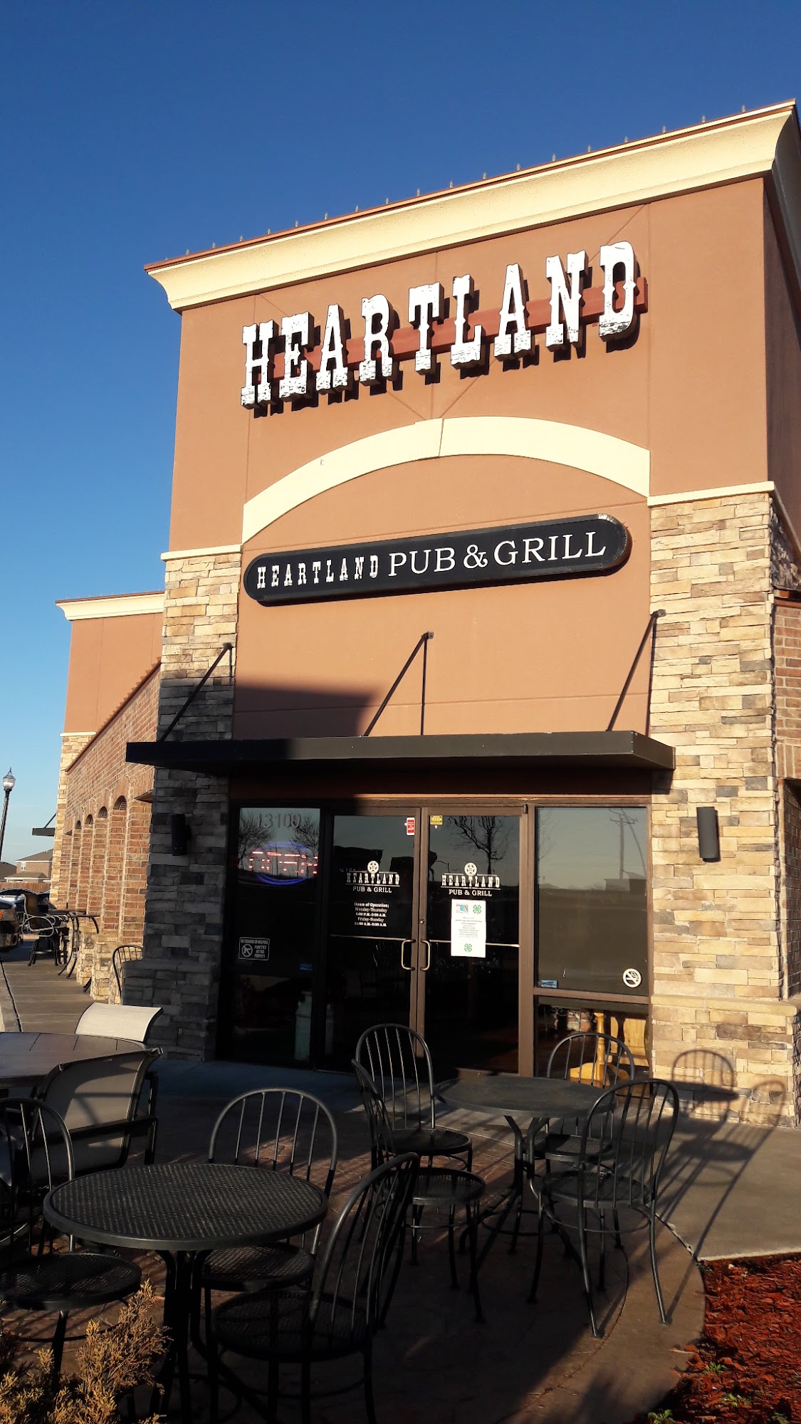 Heartland Pub & Grill