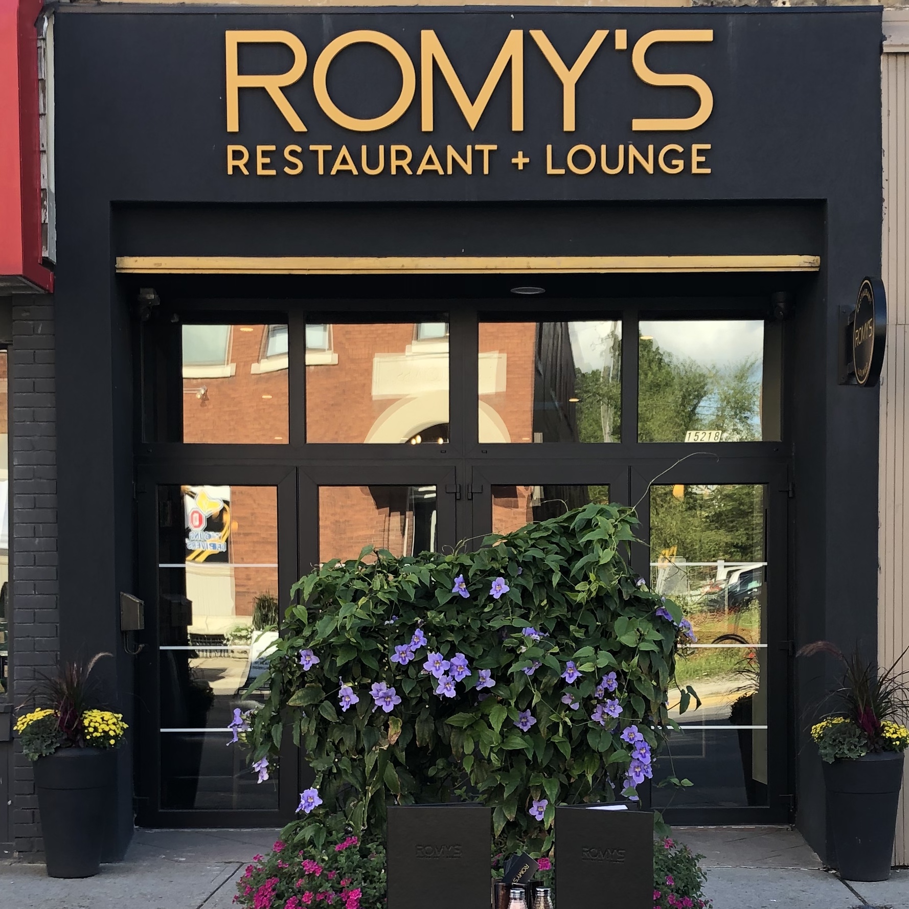 Romy’s Restaurant & Lounge
