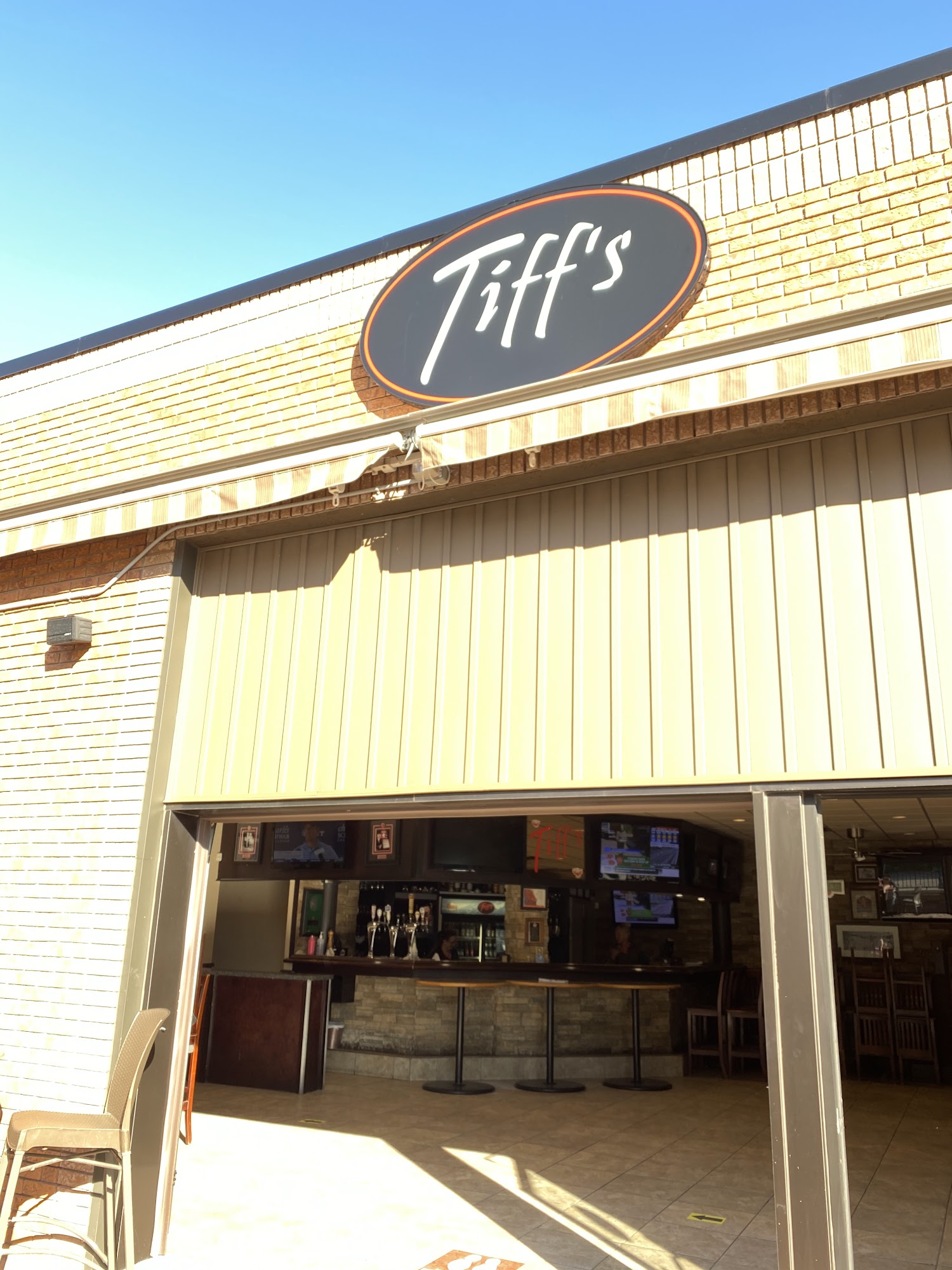 Tiff's Restaurant & Sports Bar