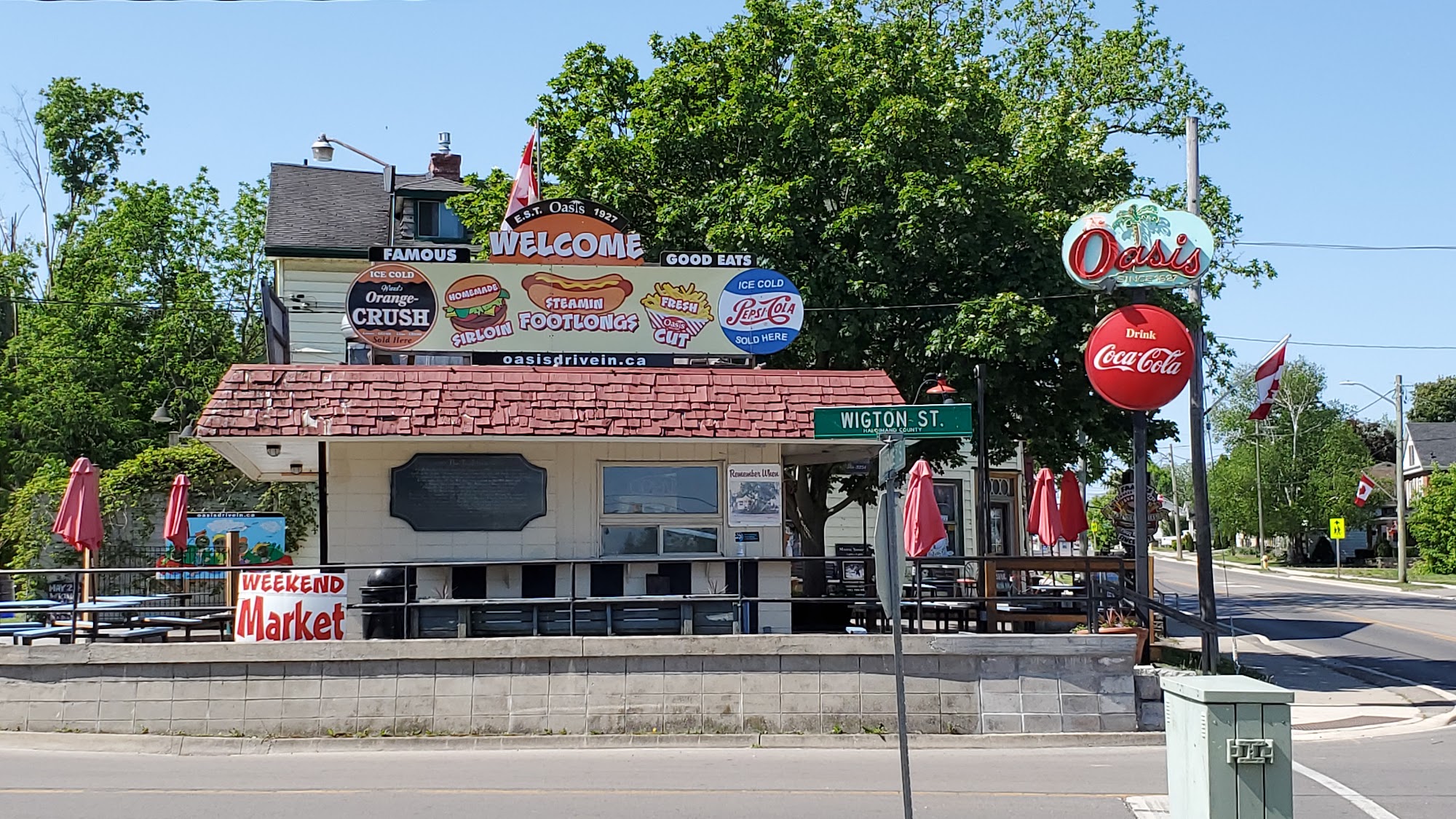 Oasis Drive-In