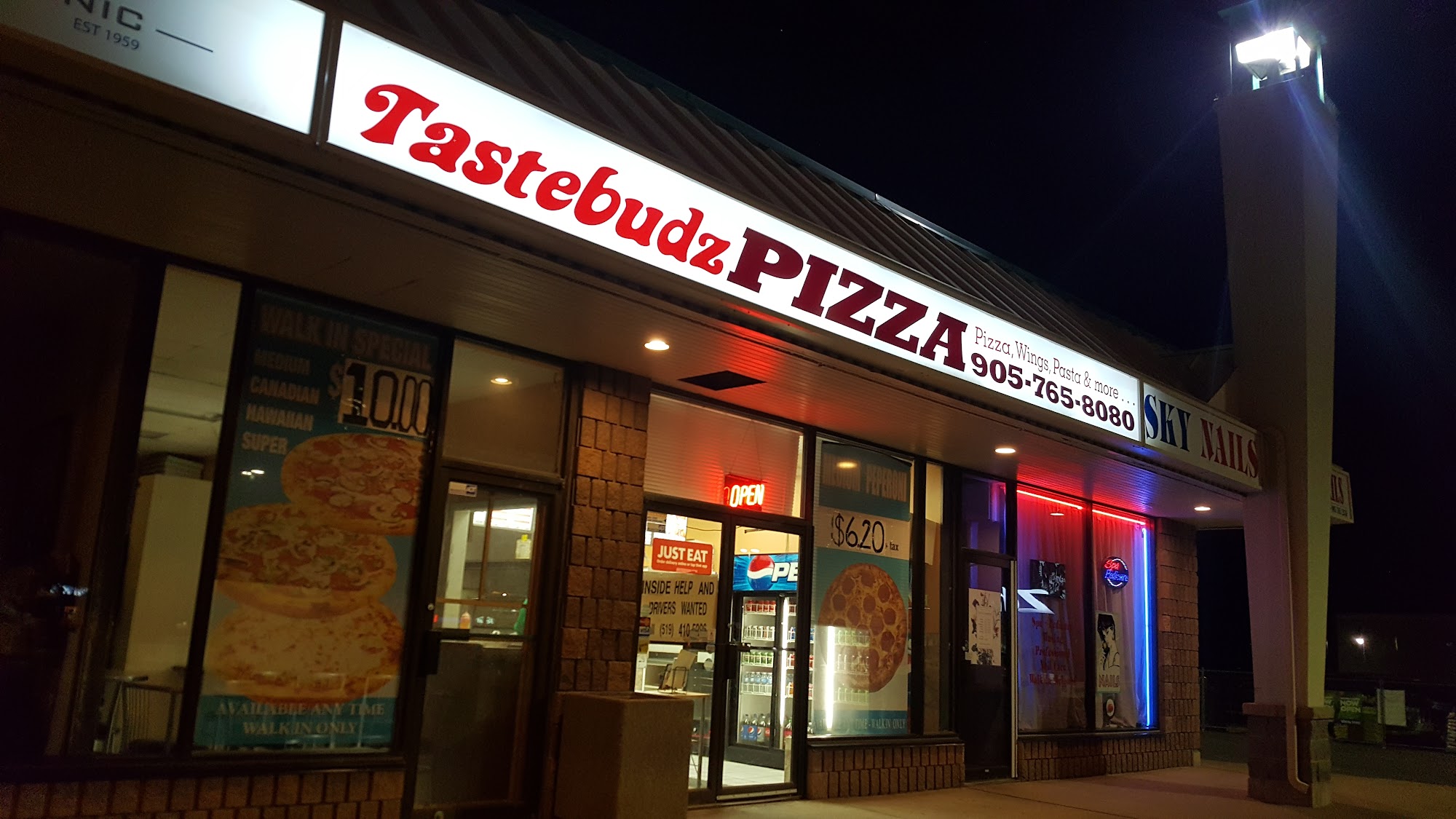 Tastebudz Pizza