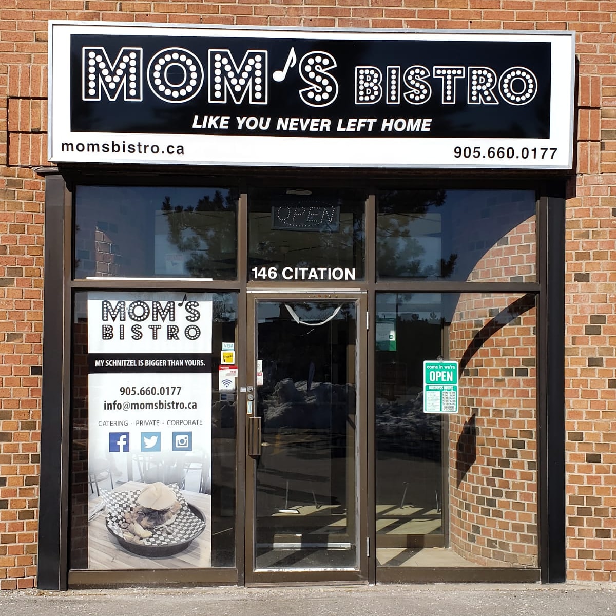 Mom's Bistro