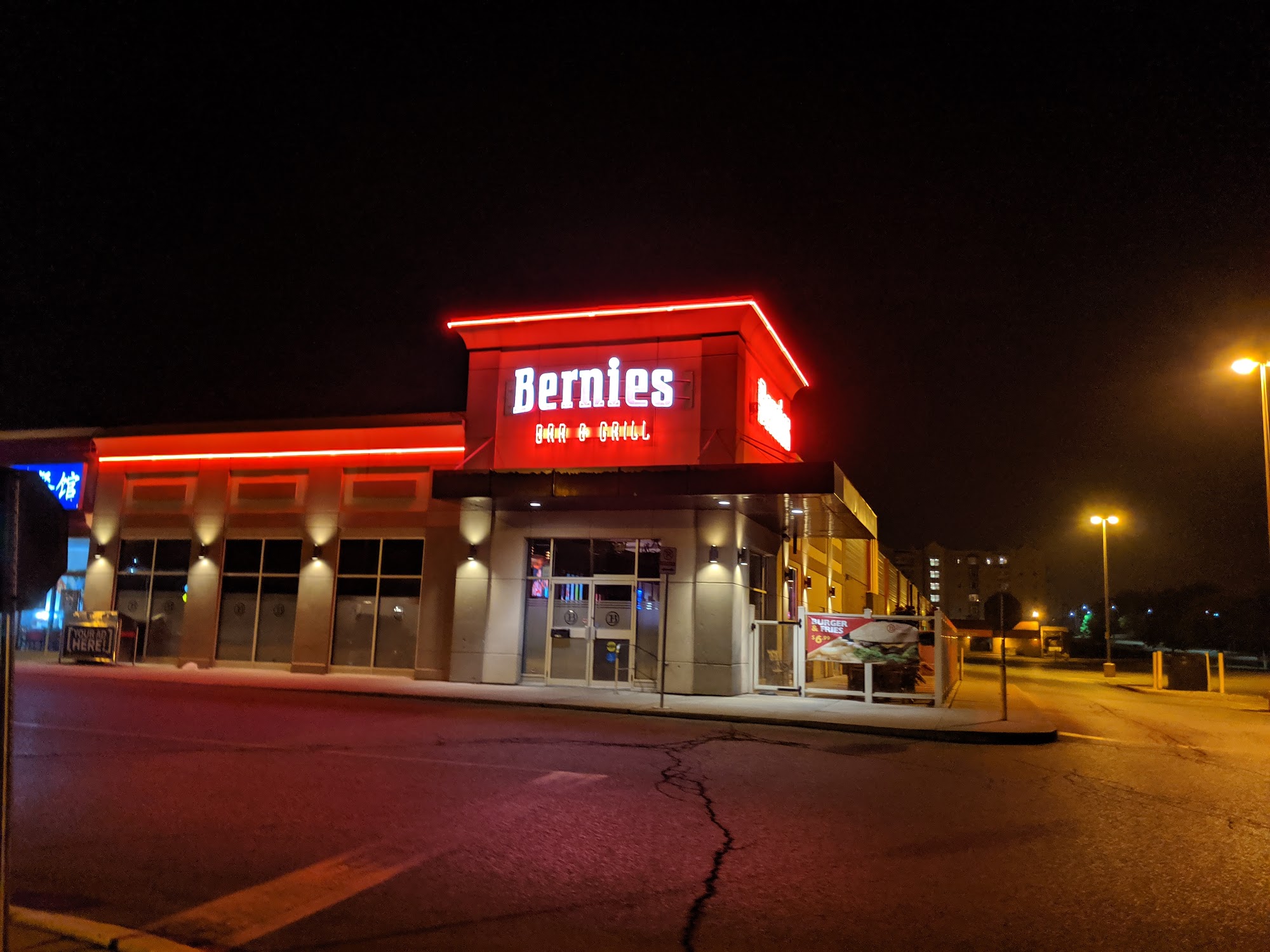 Bernie's Bar & Grill